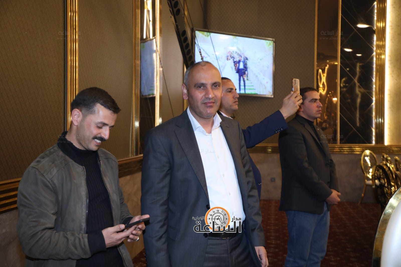 Madar Al-Saa Images 0.12771250232373021