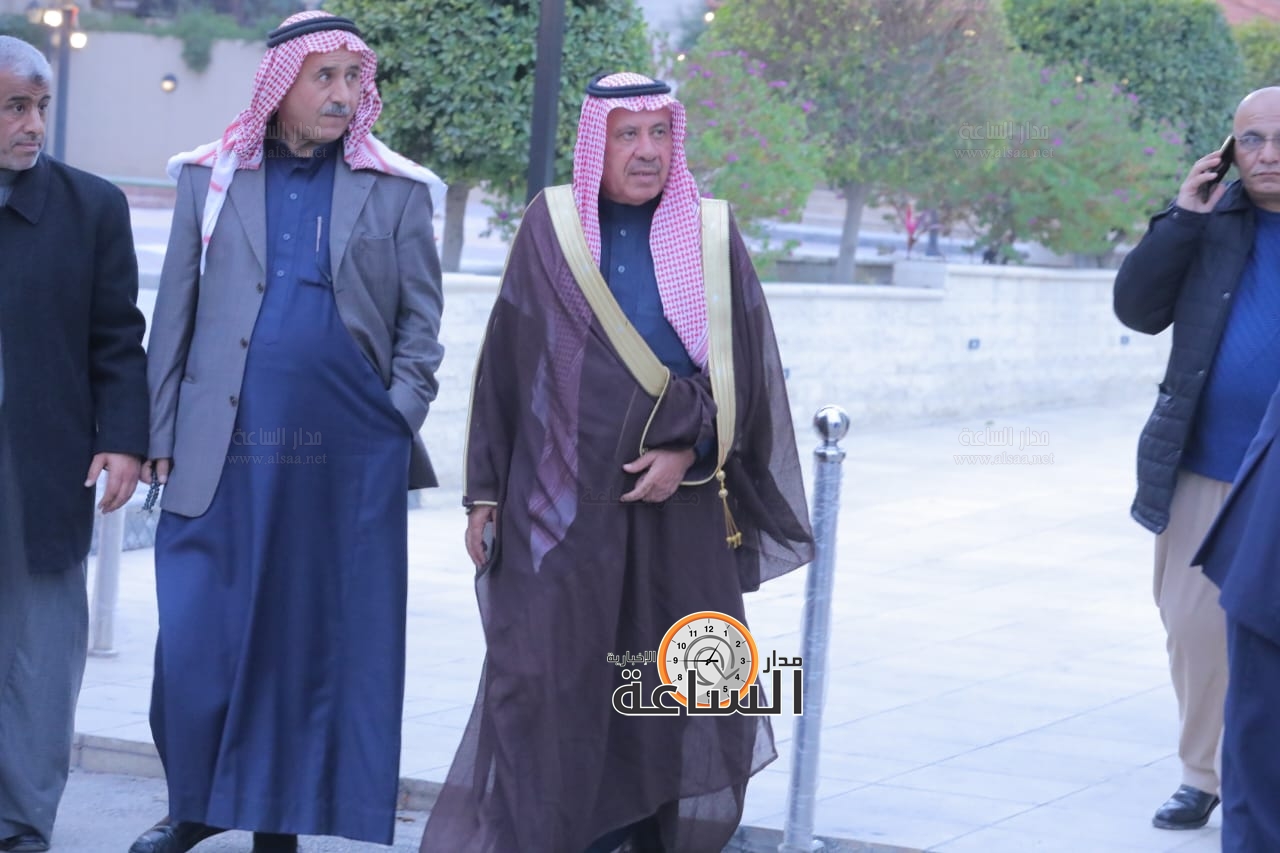 Madar Al-Saa Images 0.8367783109746927