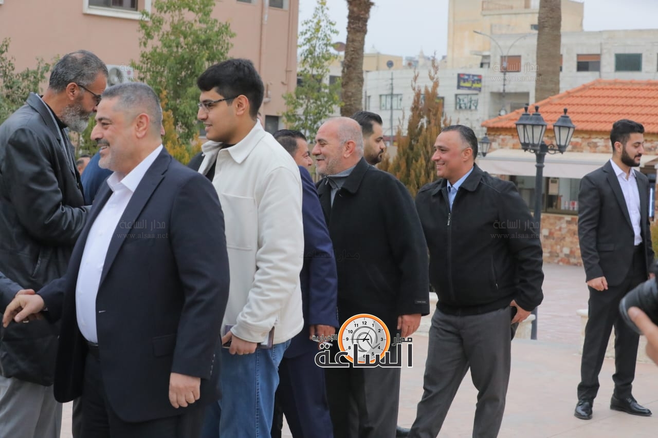 Madar Al-Saa Images 0.7405047611366178