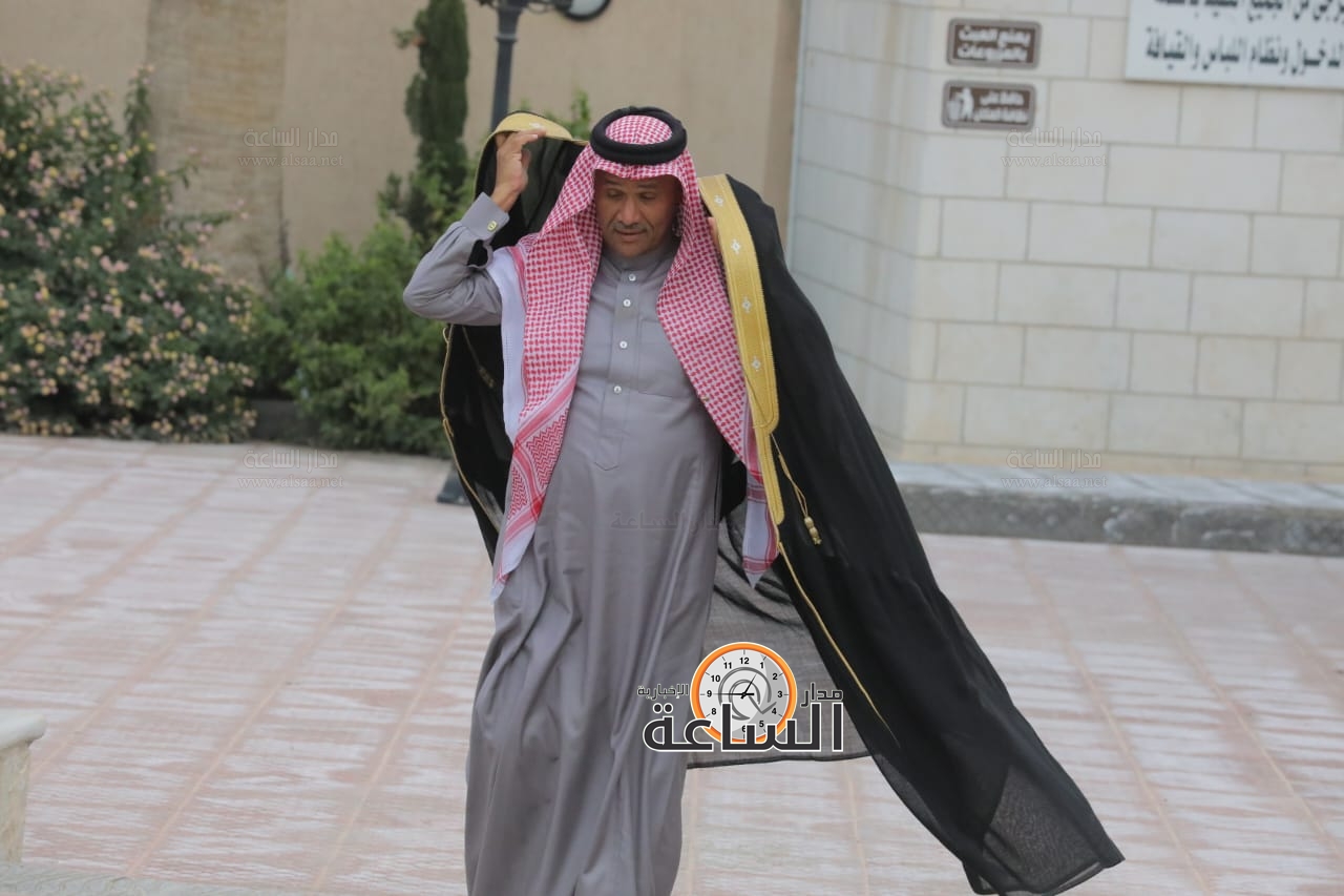 Madar Al-Saa Images 0.3721061575626896