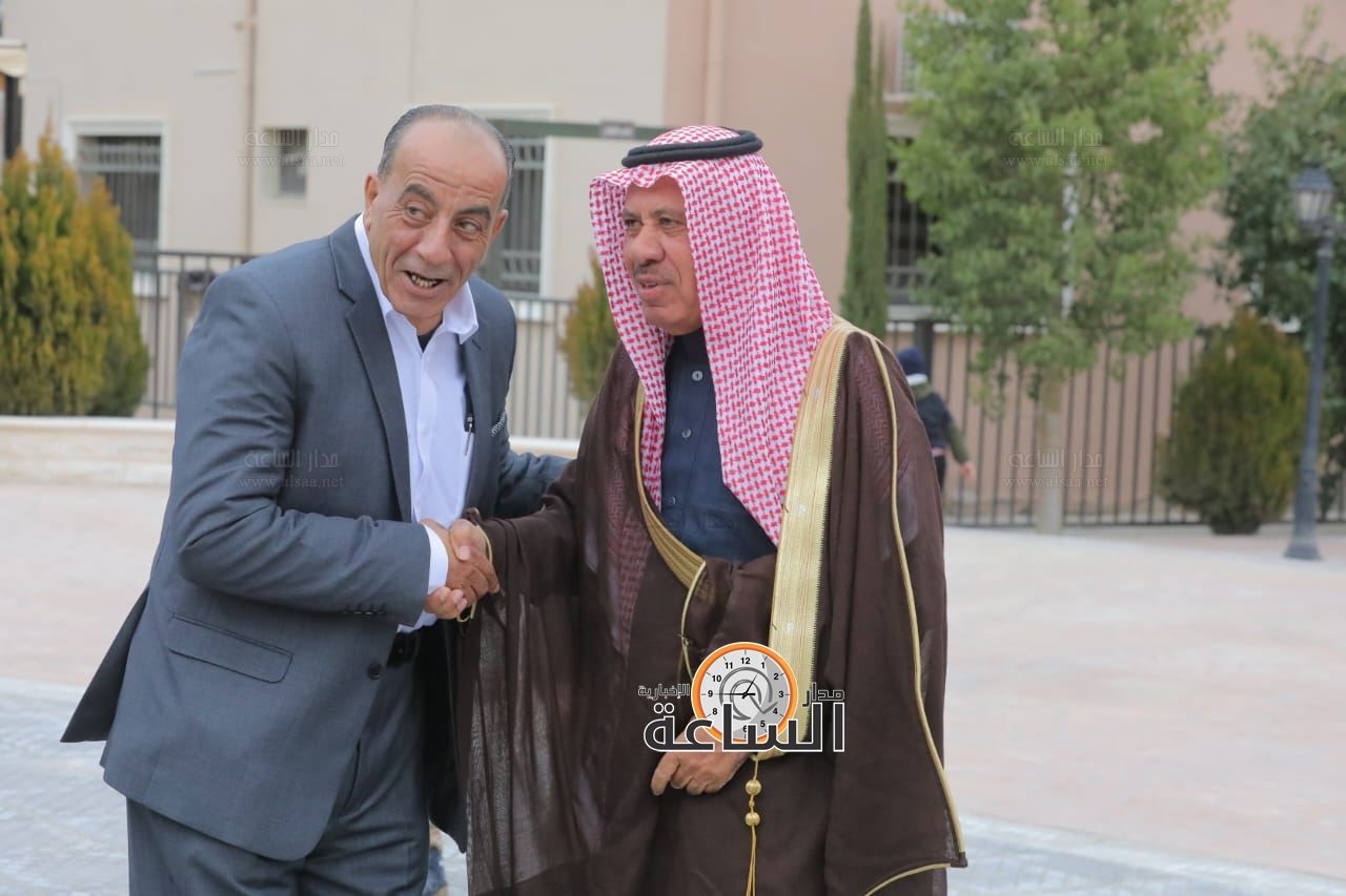 Madar Al-Saa Images 0.2604159056023547