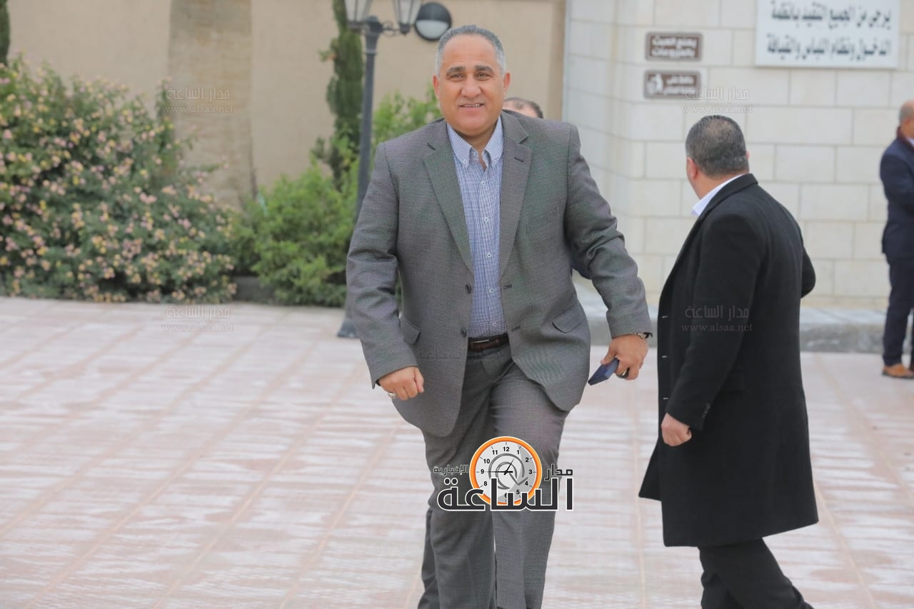 Madar Al-Saa Images 0.18192033331823376