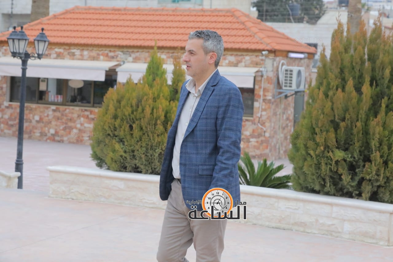 Madar Al-Saa Images 0.6108193330597862