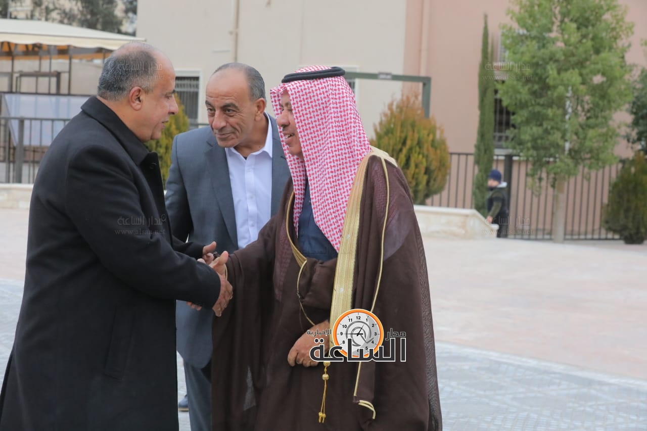 Madar Al-Saa Images 0.41706164280251556