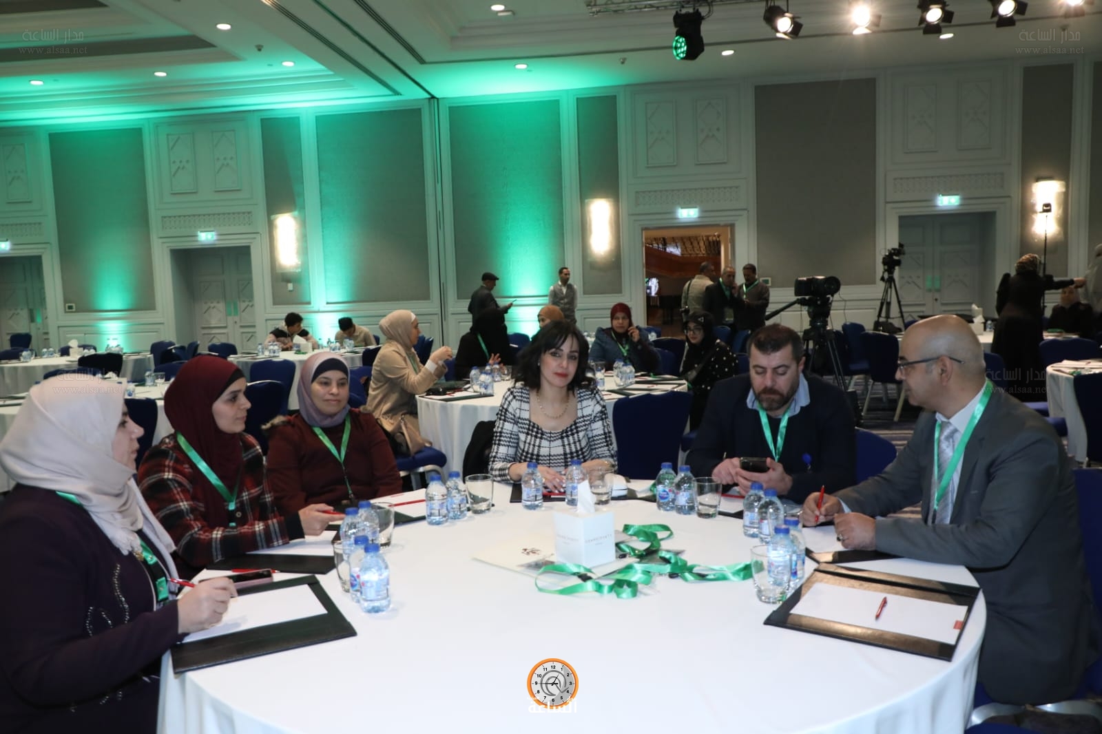 Madar Al-Saa Images 0.2378829847869306