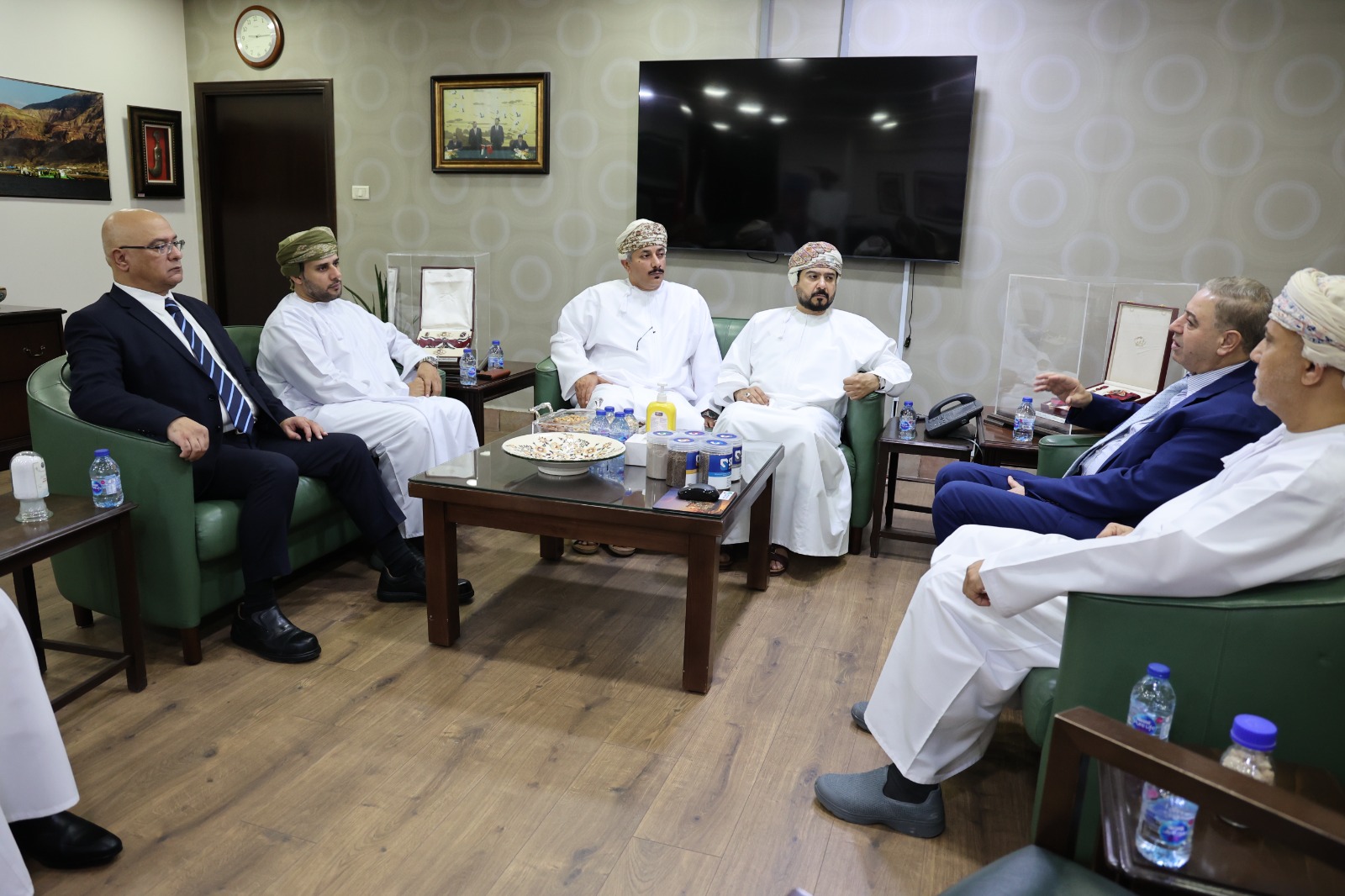 Madar Al-Saa Images 0.3502351801347523