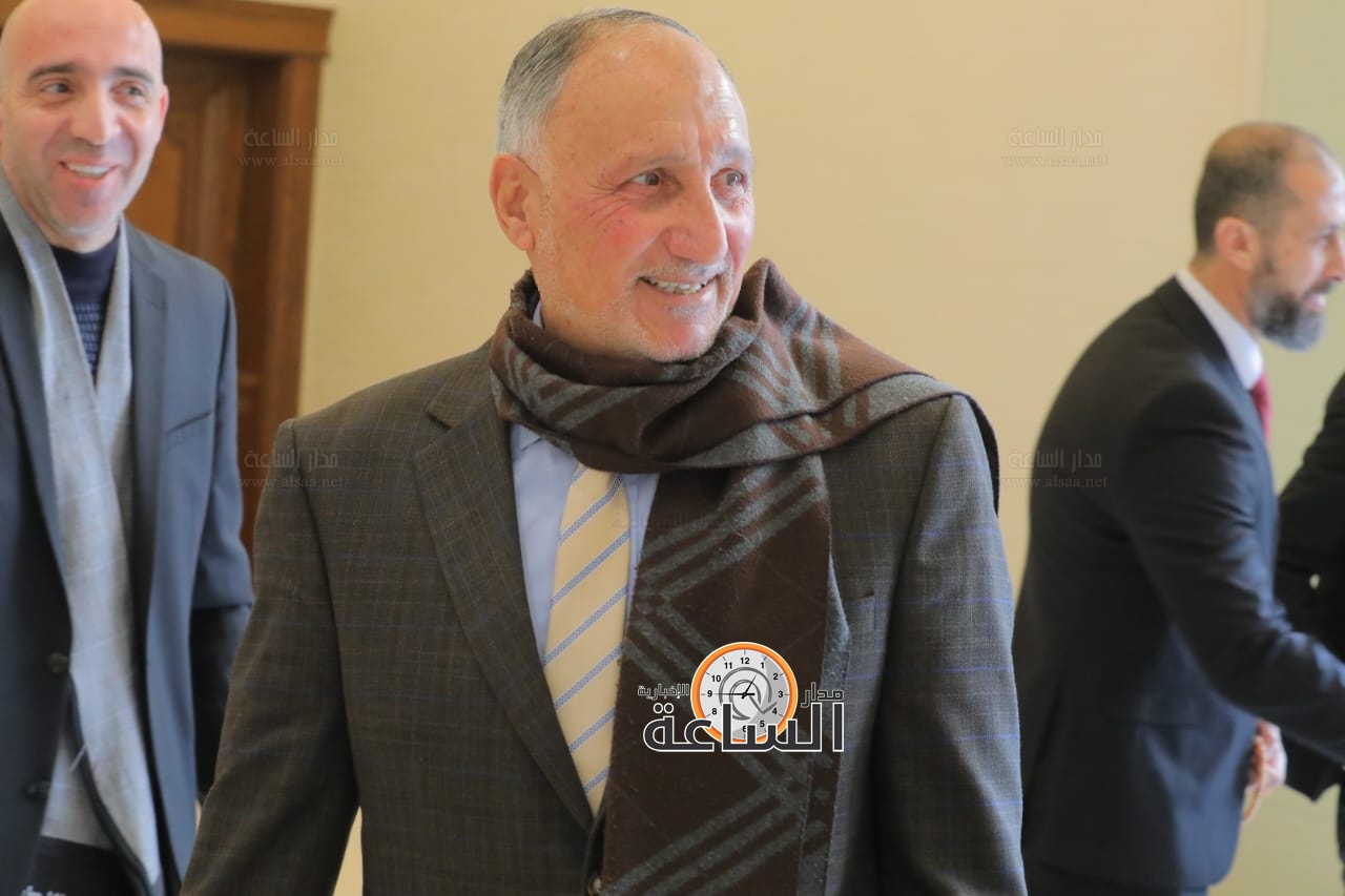 Madar Al-Saa Images 0.22572836197850044