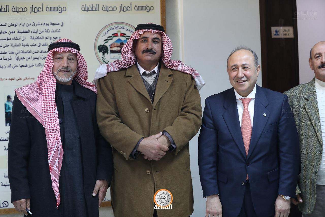 Madar Al-Saa Images 0.8596828719245475