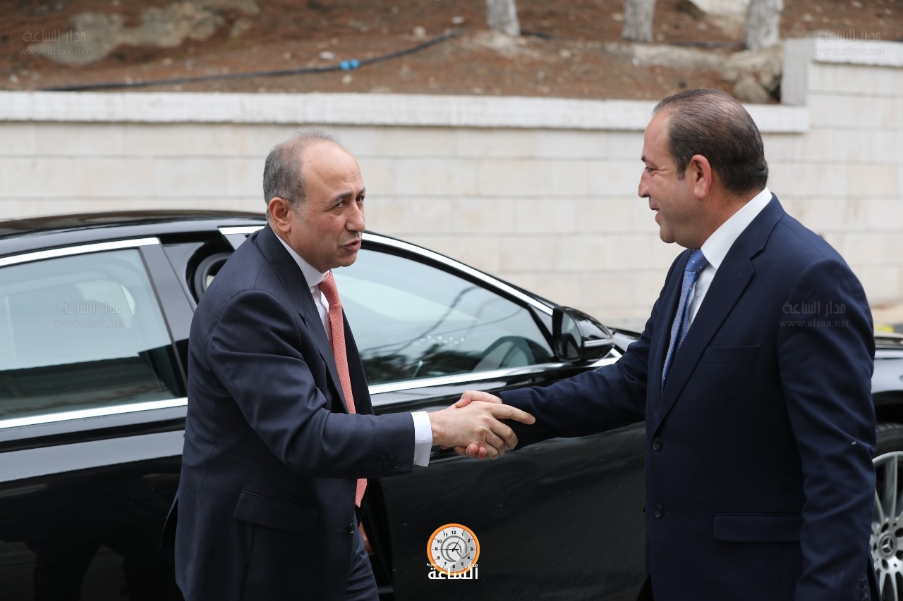 Madar Al-Saa Images 0.7831453517165203