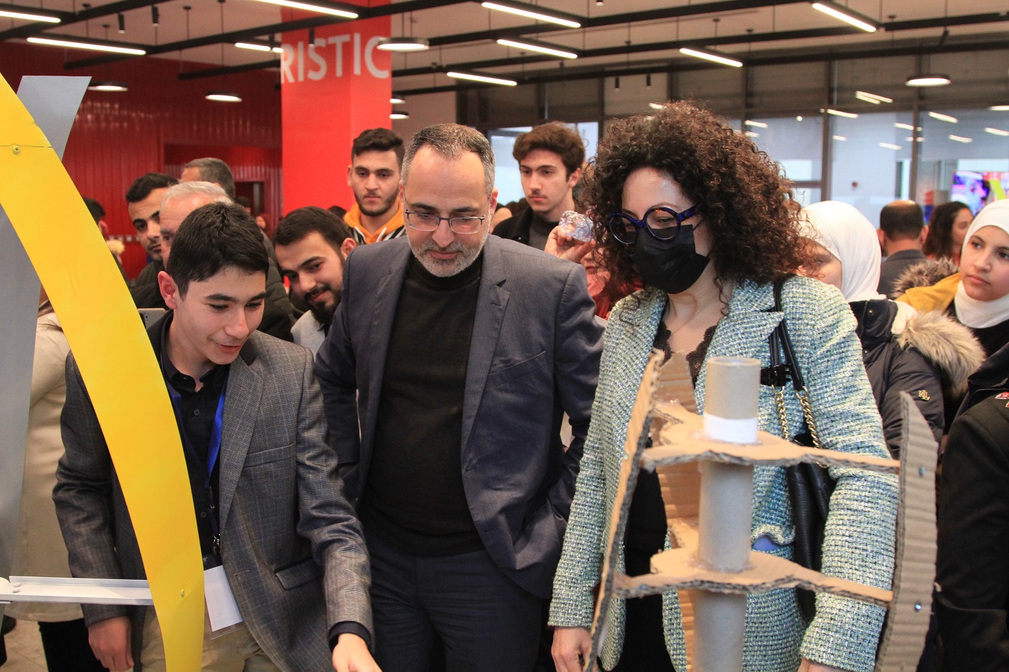 Madar Al-Saa Images 0.9018828034092705