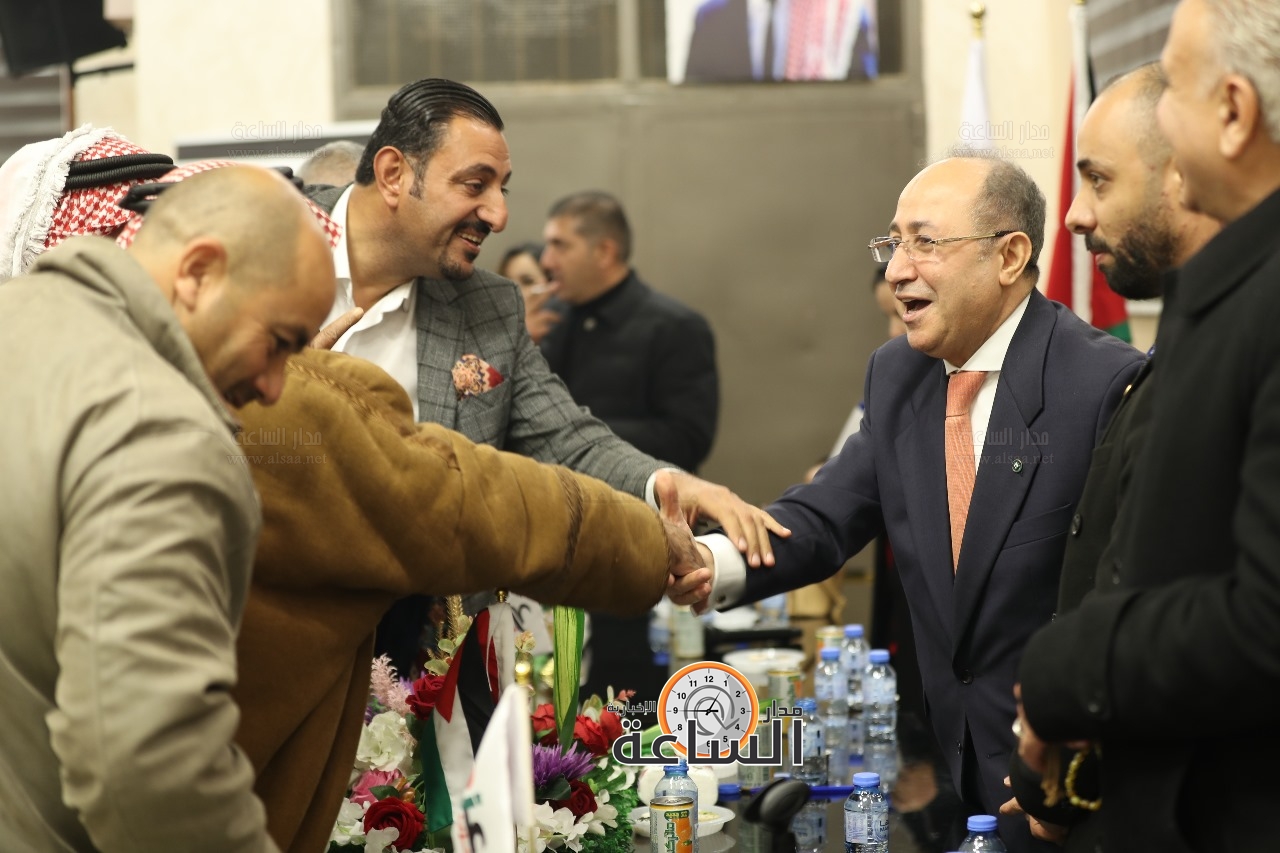 Madar Al-Saa Images 0.026056285524210132