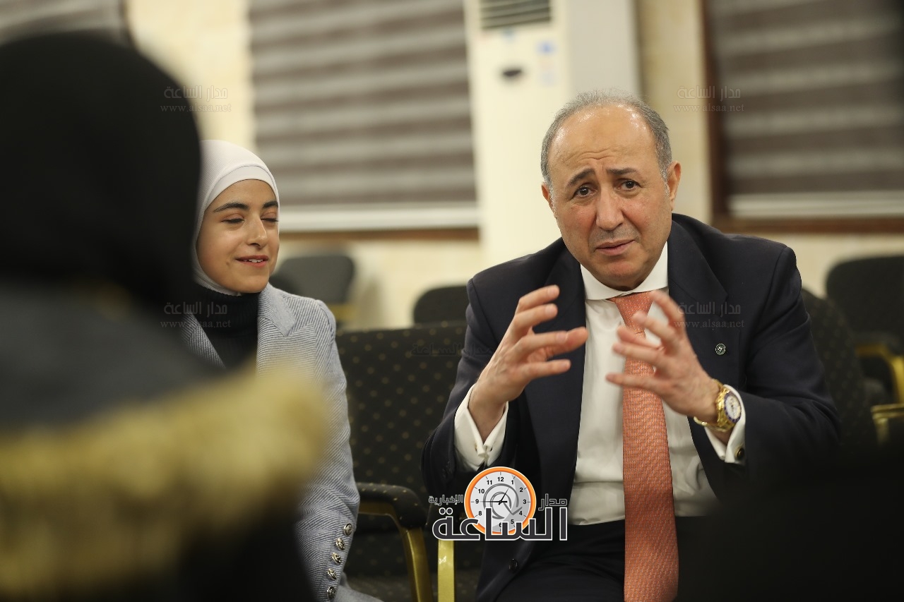 Madar Al-Saa Images 0.1356574608327803