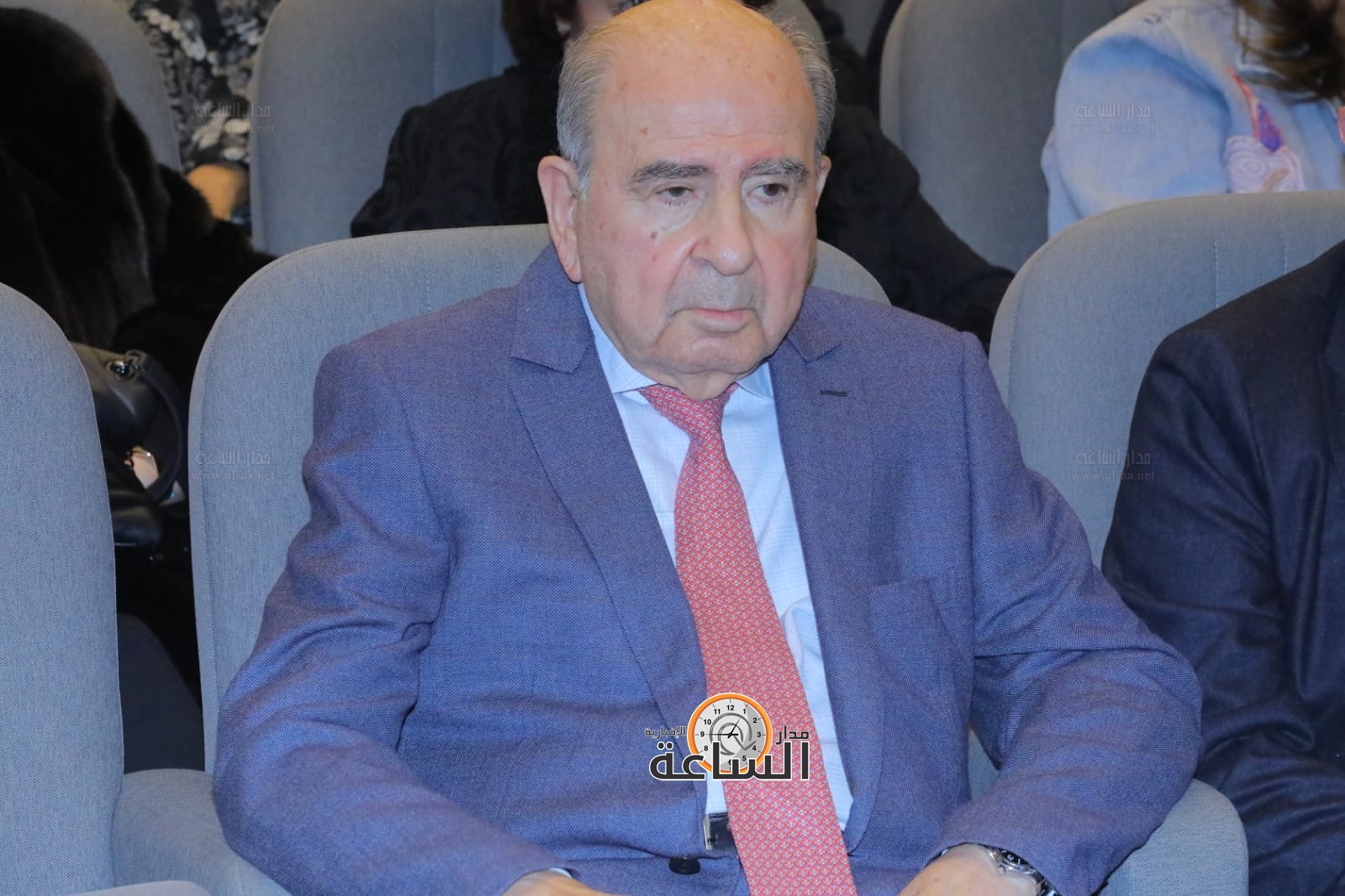 Madar Al-Saa Images 0.03702633486737761