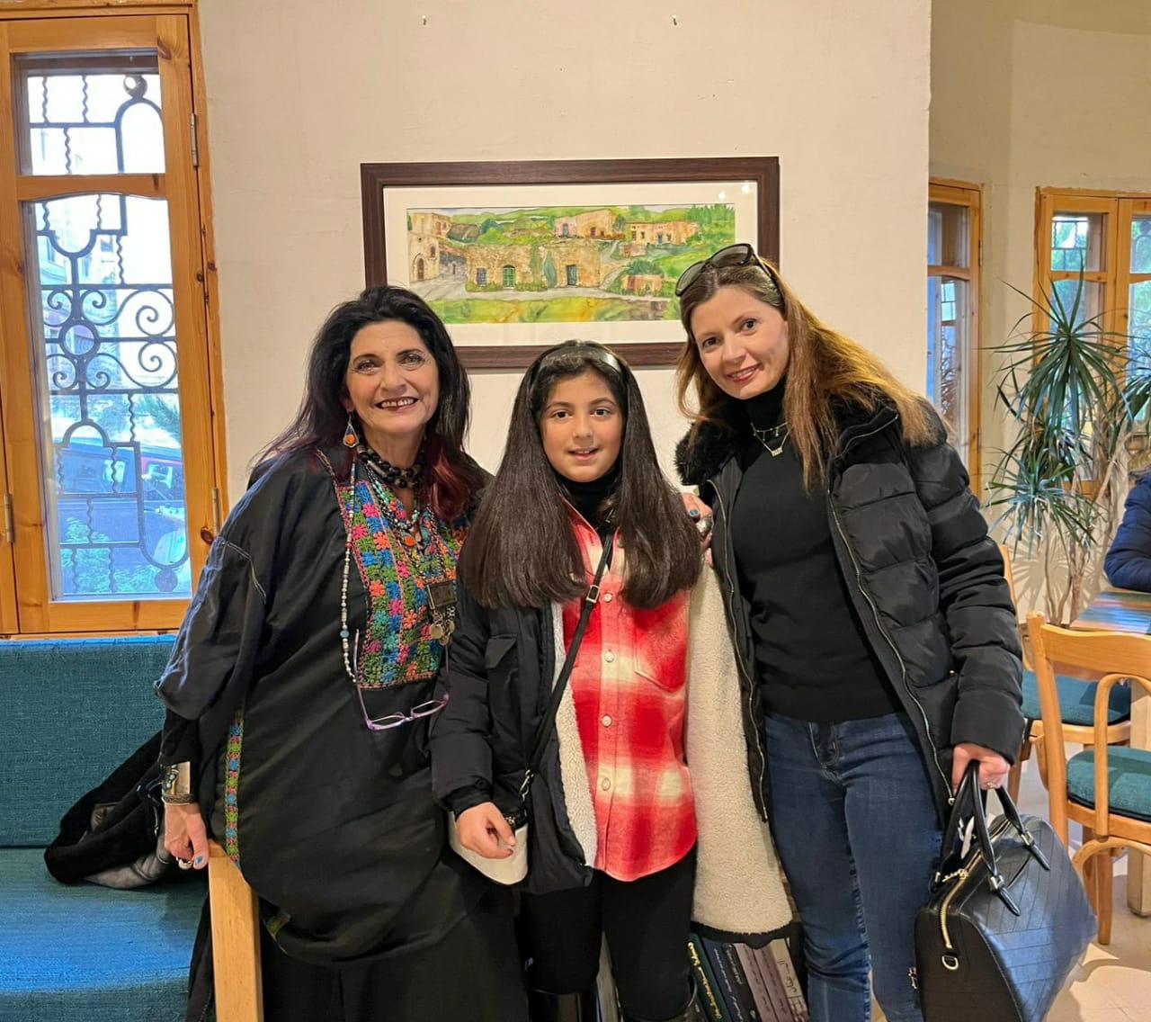 Madar Al-Saa Images 0.9693902687830411