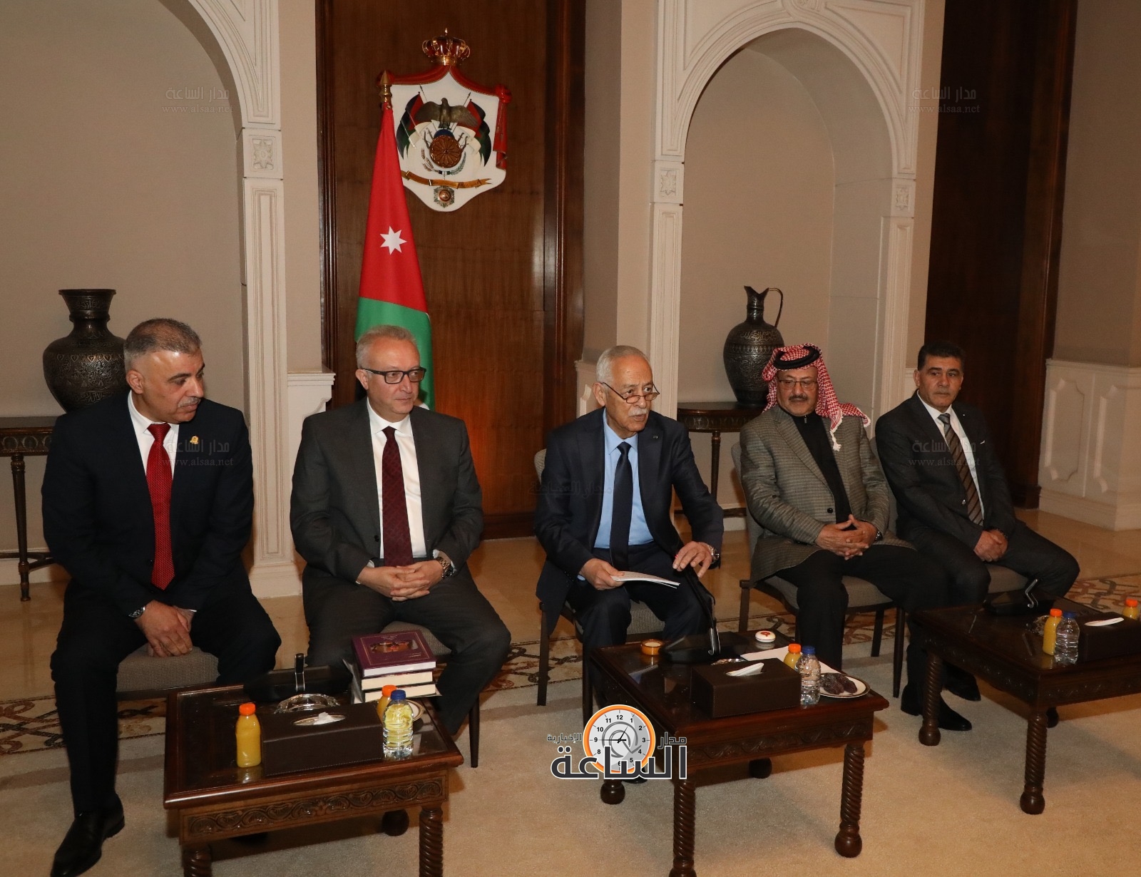 Madar Al-Saa Images 0.16378541333315144