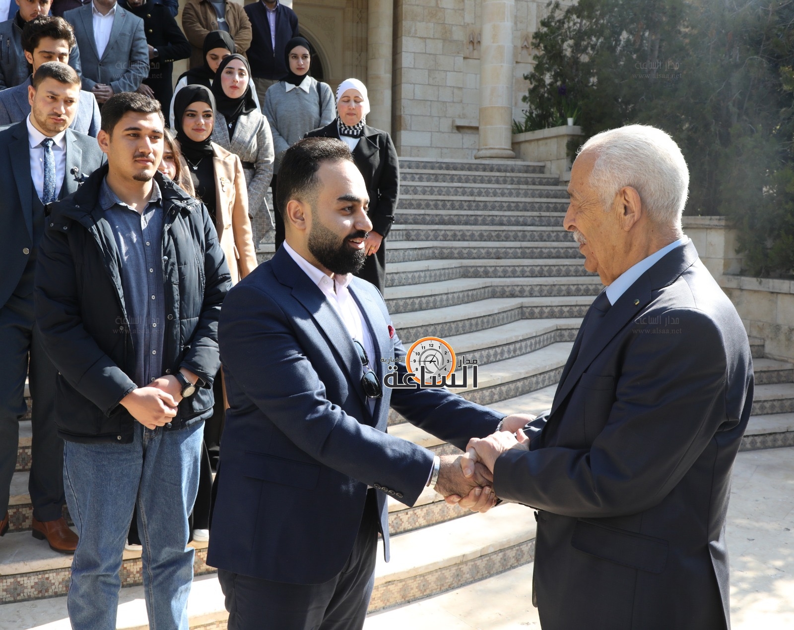 Madar Al-Saa Images 0.5841984484643108