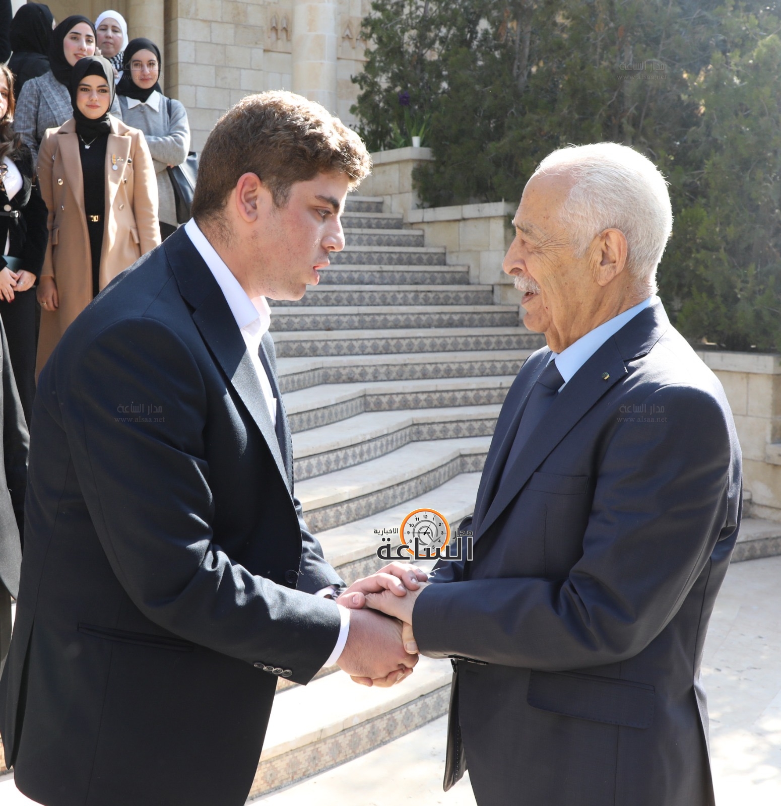 Madar Al-Saa Images 0.7446662474030052