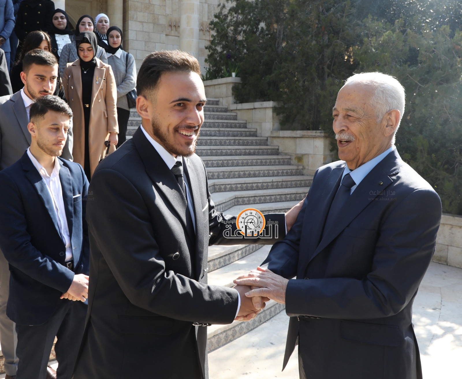 Madar Al-Saa Images 0.1524025637591715