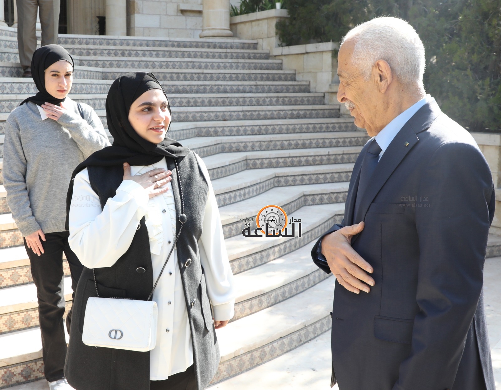 Madar Al-Saa Images 0.055106425680993554