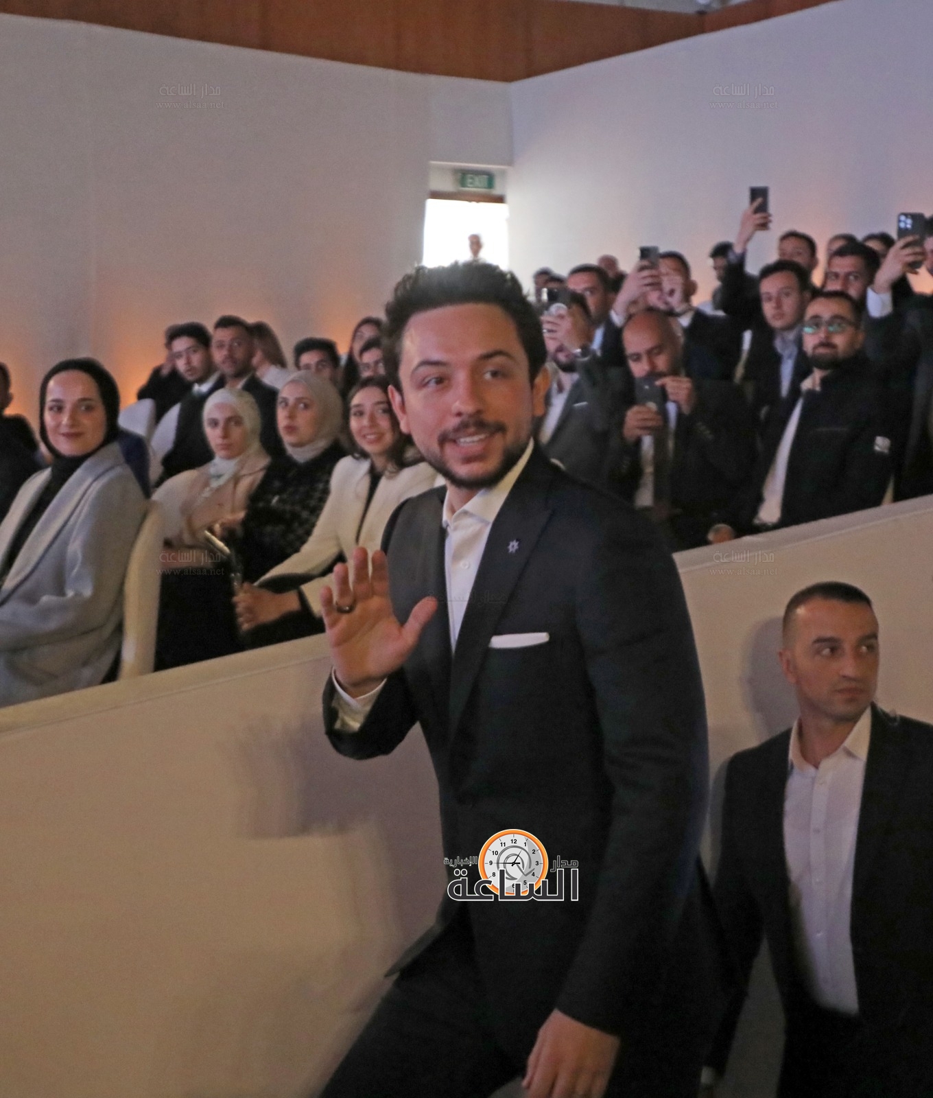 Madar Al-Saa Images 0.18504142912359933