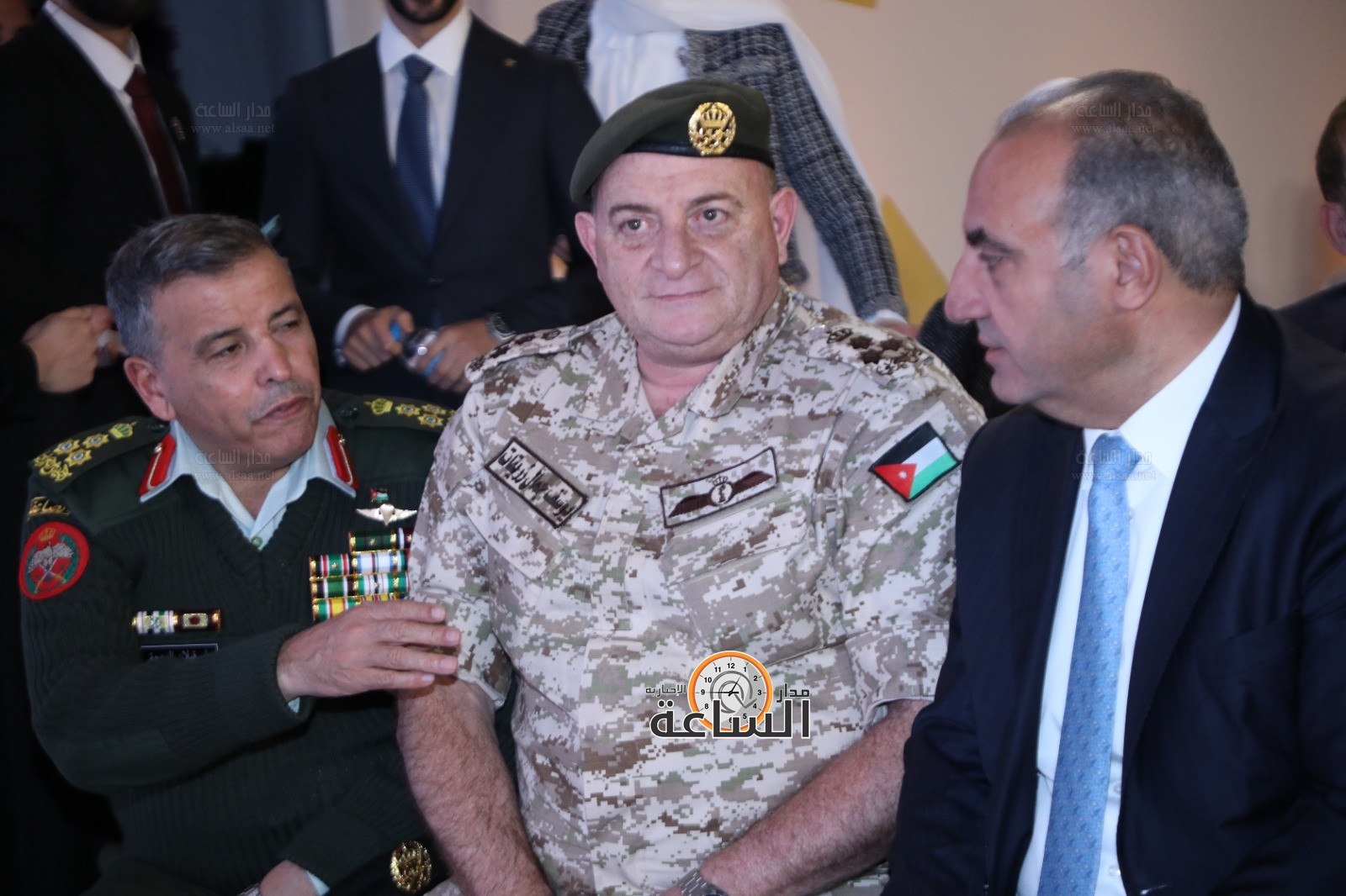 Madar Al-Saa Images 0.9708084351665087