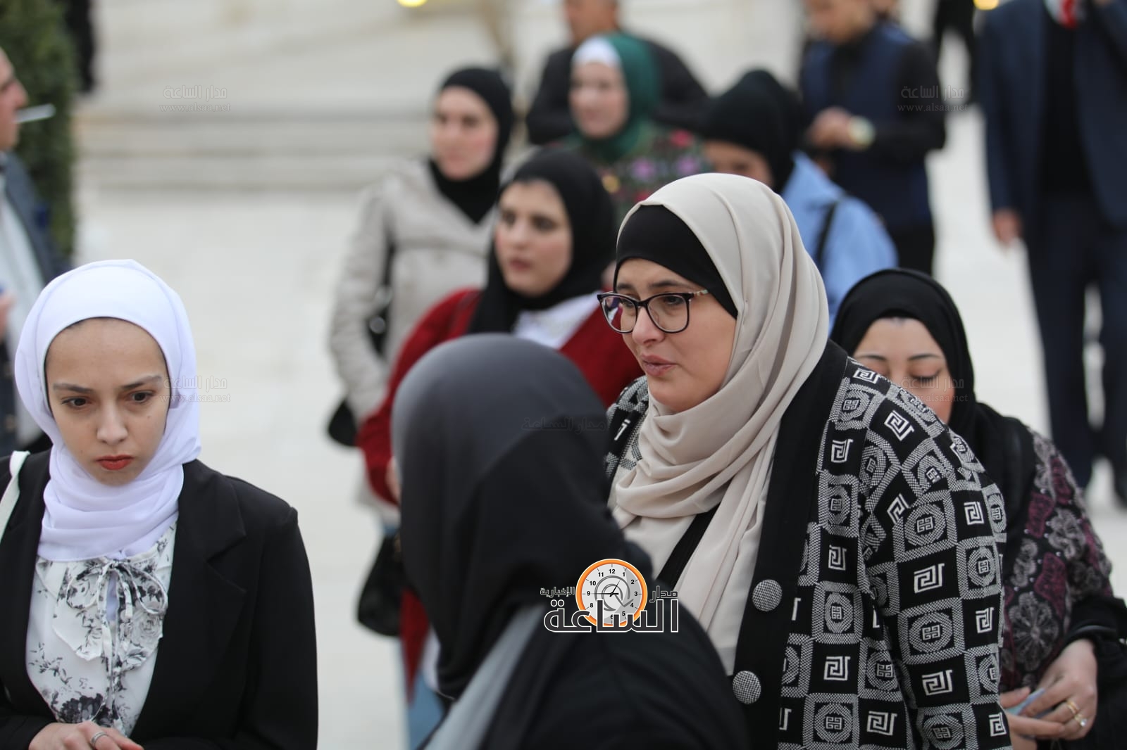 Madar Al-Saa Images 0.16454550228332