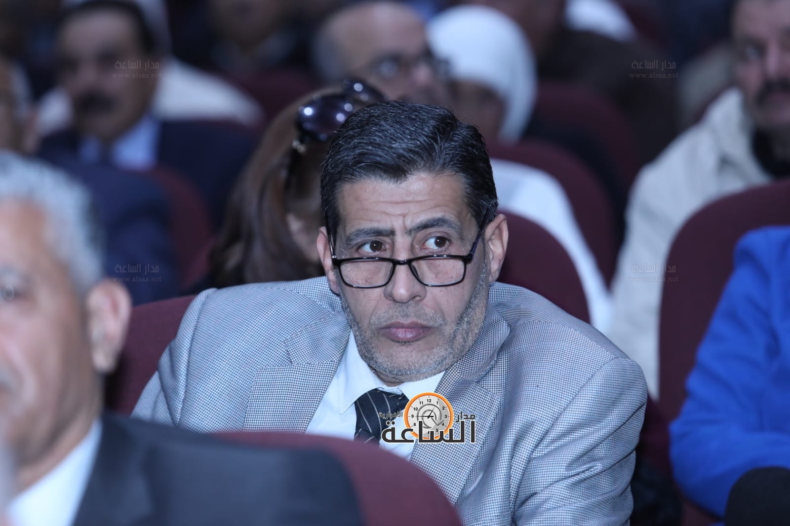 Madar Al-Saa Images 0.3844885723681184