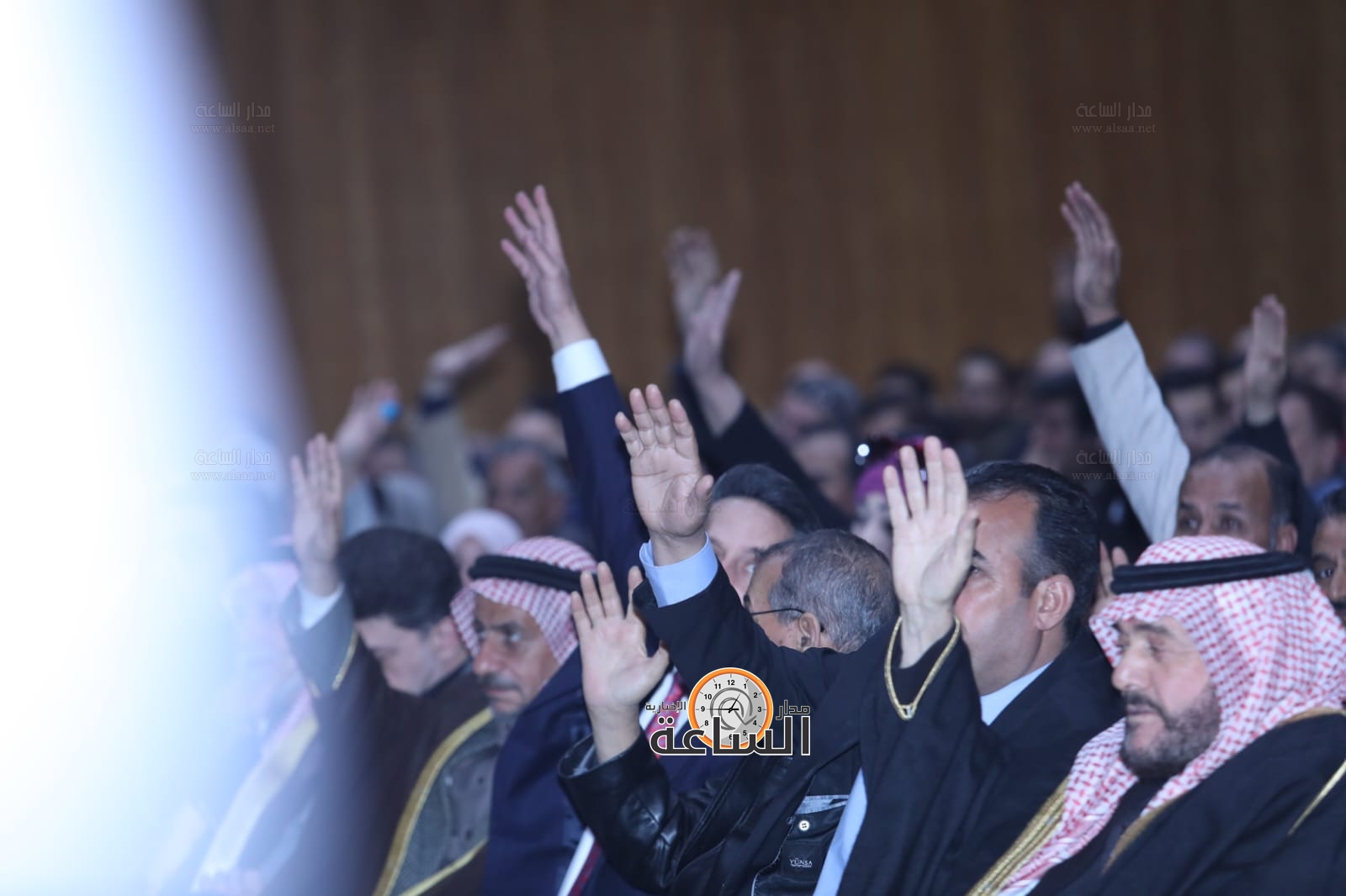 Madar Al-Saa Images 0.9174496873611866