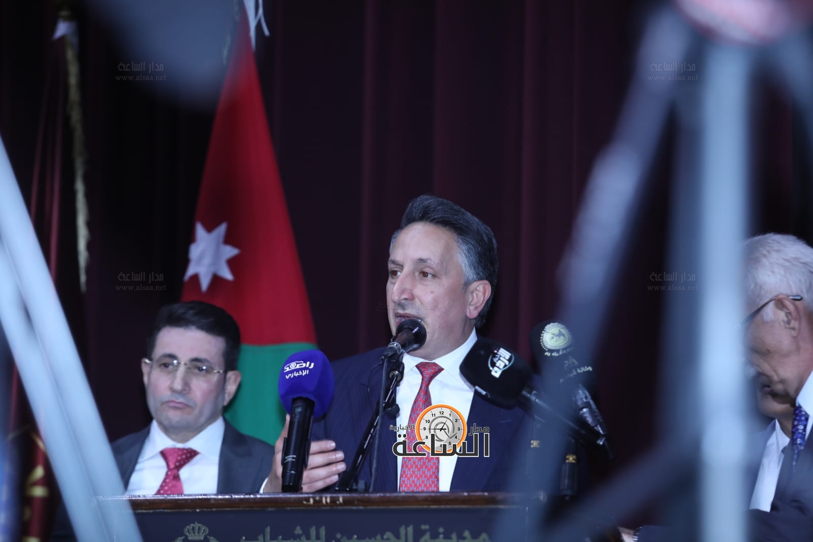 Madar Al-Saa Images 0.41313791165821834