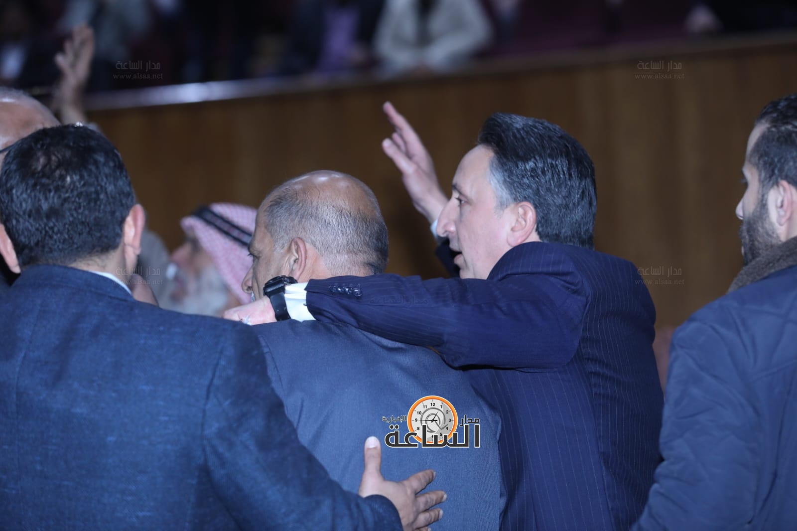 Madar Al-Saa Images 0.7963318930275605