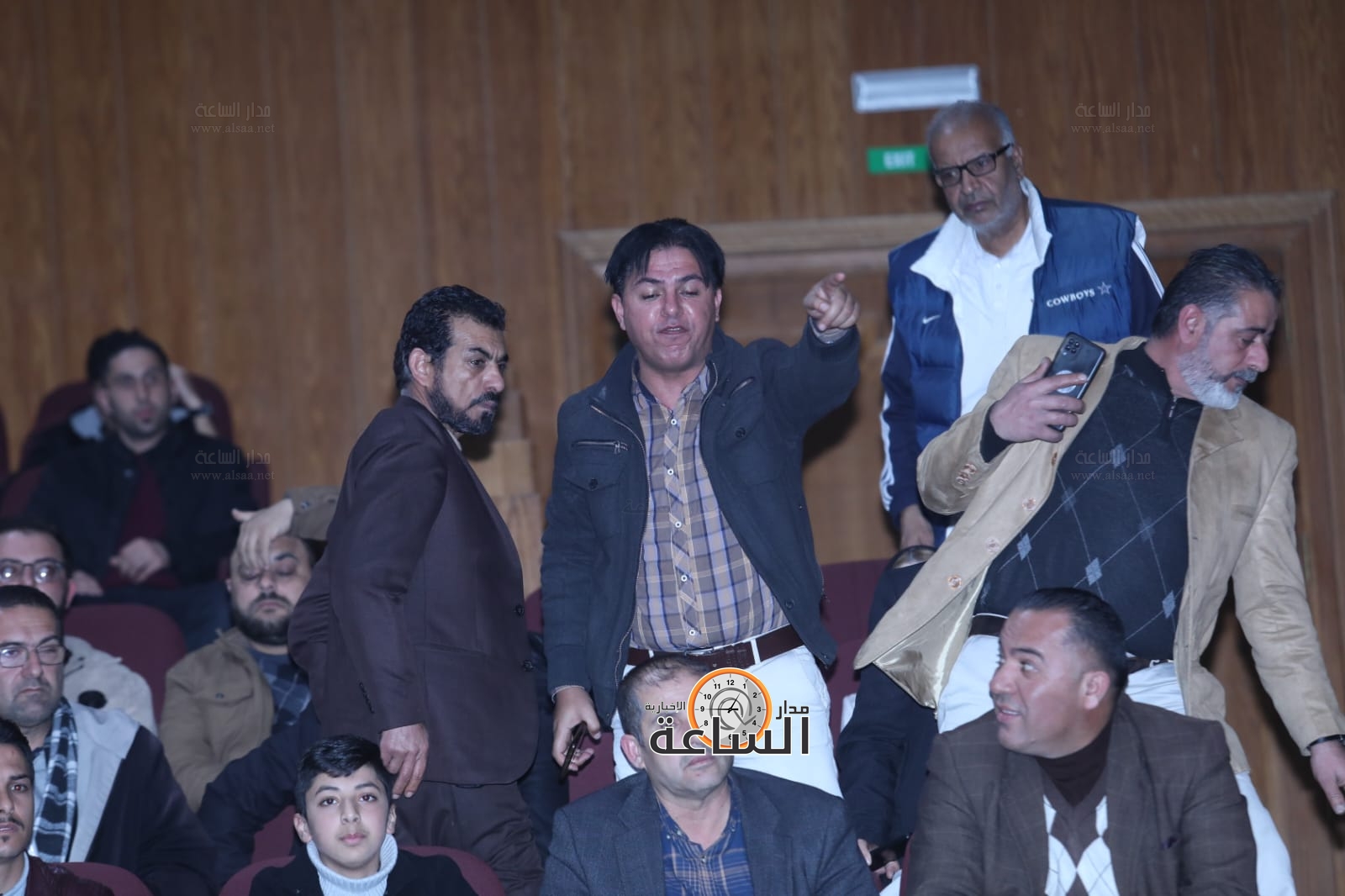 Madar Al-Saa Images 0.5108584387994497