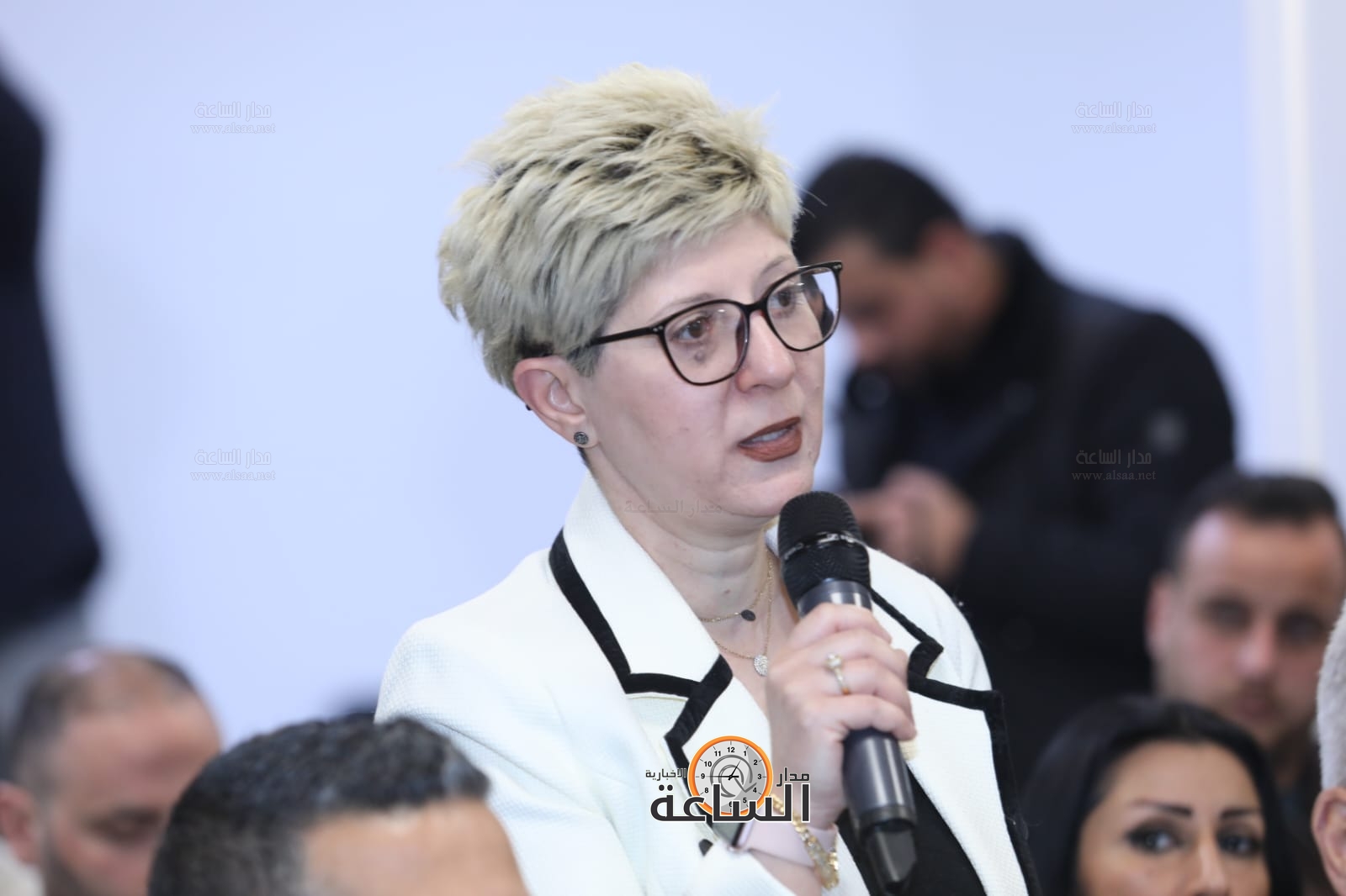 Madar Al-Saa Images 0.6201210615964072