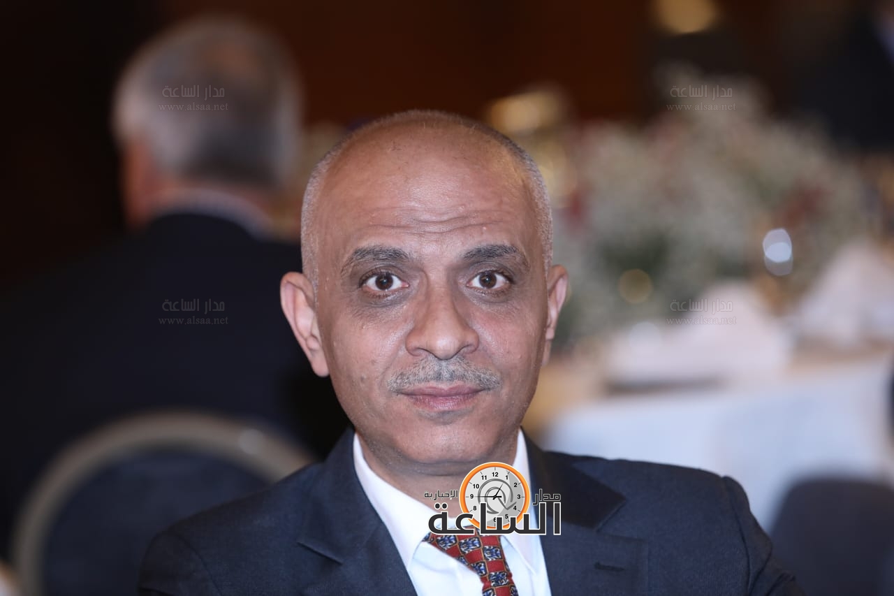 Madar Al-Saa Images 0.7943124078718957