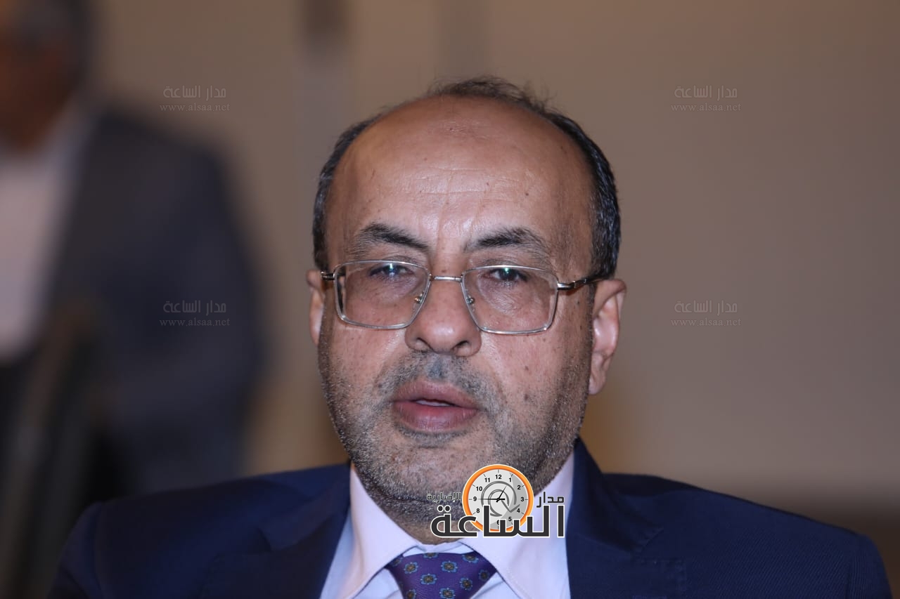 Madar Al-Saa Images 0.501178845498748