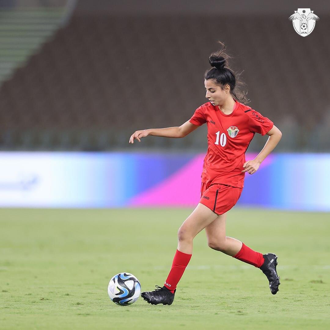 Madar Al-Saa Images 0.36790179545629087