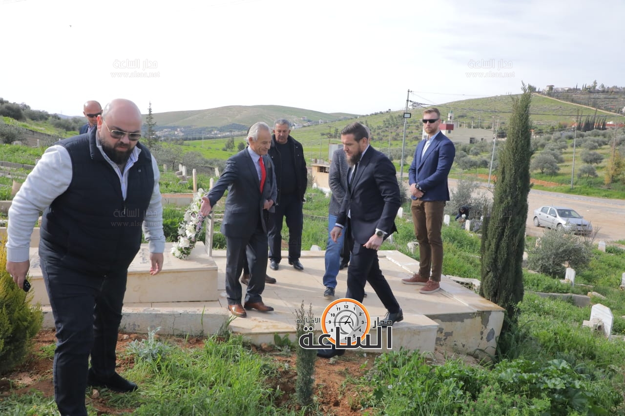 Madar Al-Saa Images 0.026588635717003317