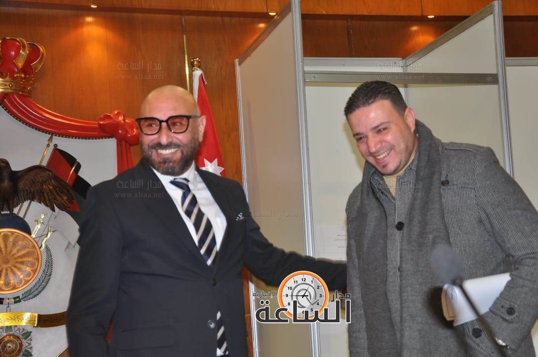 Madar Al-Saa Images 0.7001593402316735