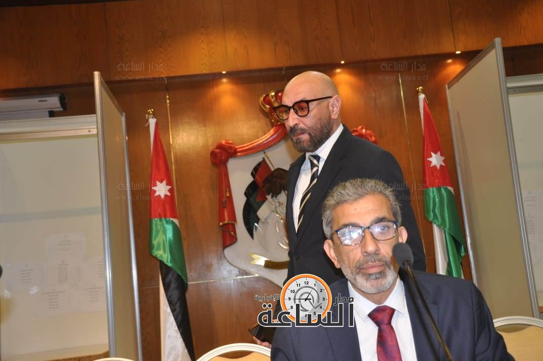 Madar Al-Saa Images 0.18820468322749728