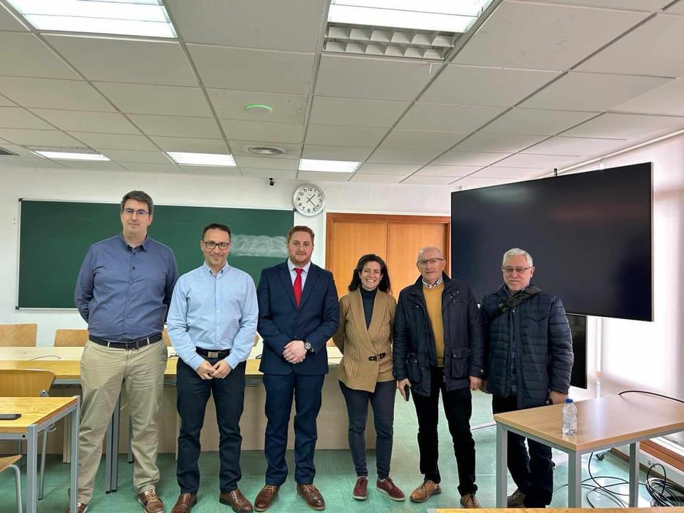 Madar Al-Saa Images 0.4315785222485804