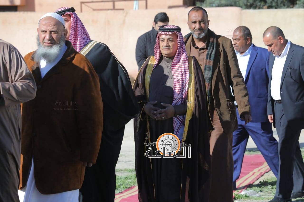 Madar Al-Saa Images 0.9978454638255156