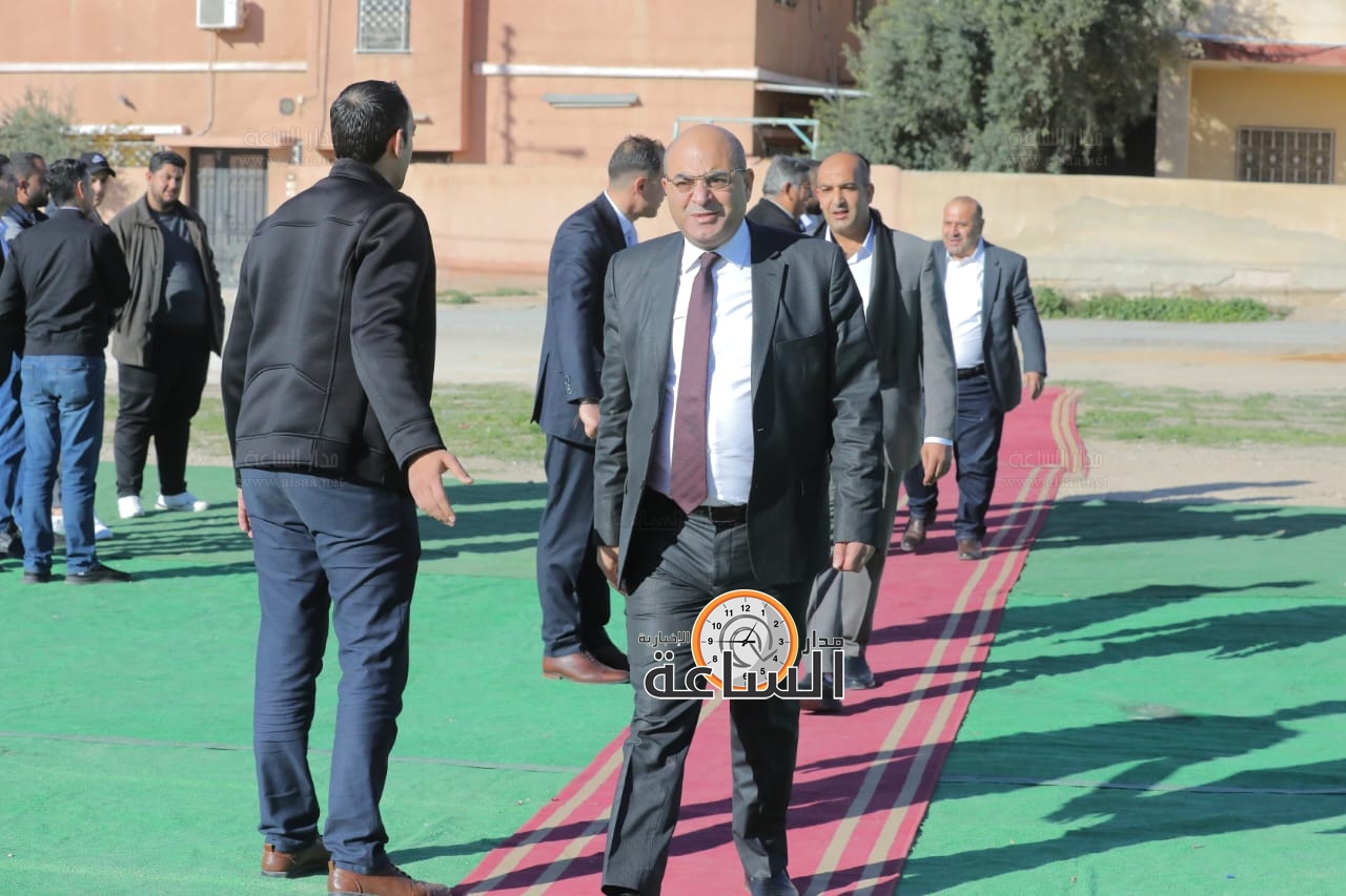 Madar Al-Saa Images 0.9245904782417294