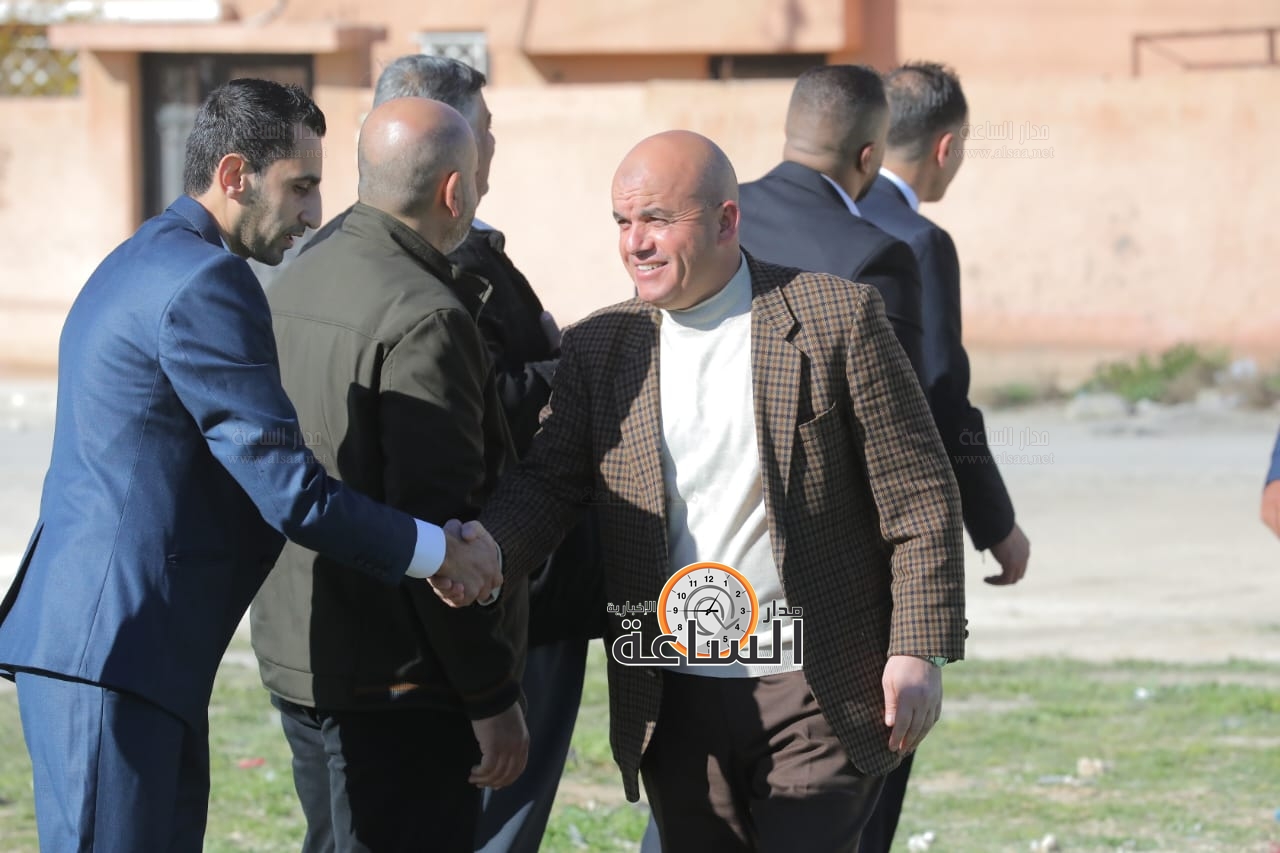 Madar Al-Saa Images 0.8286589539499805