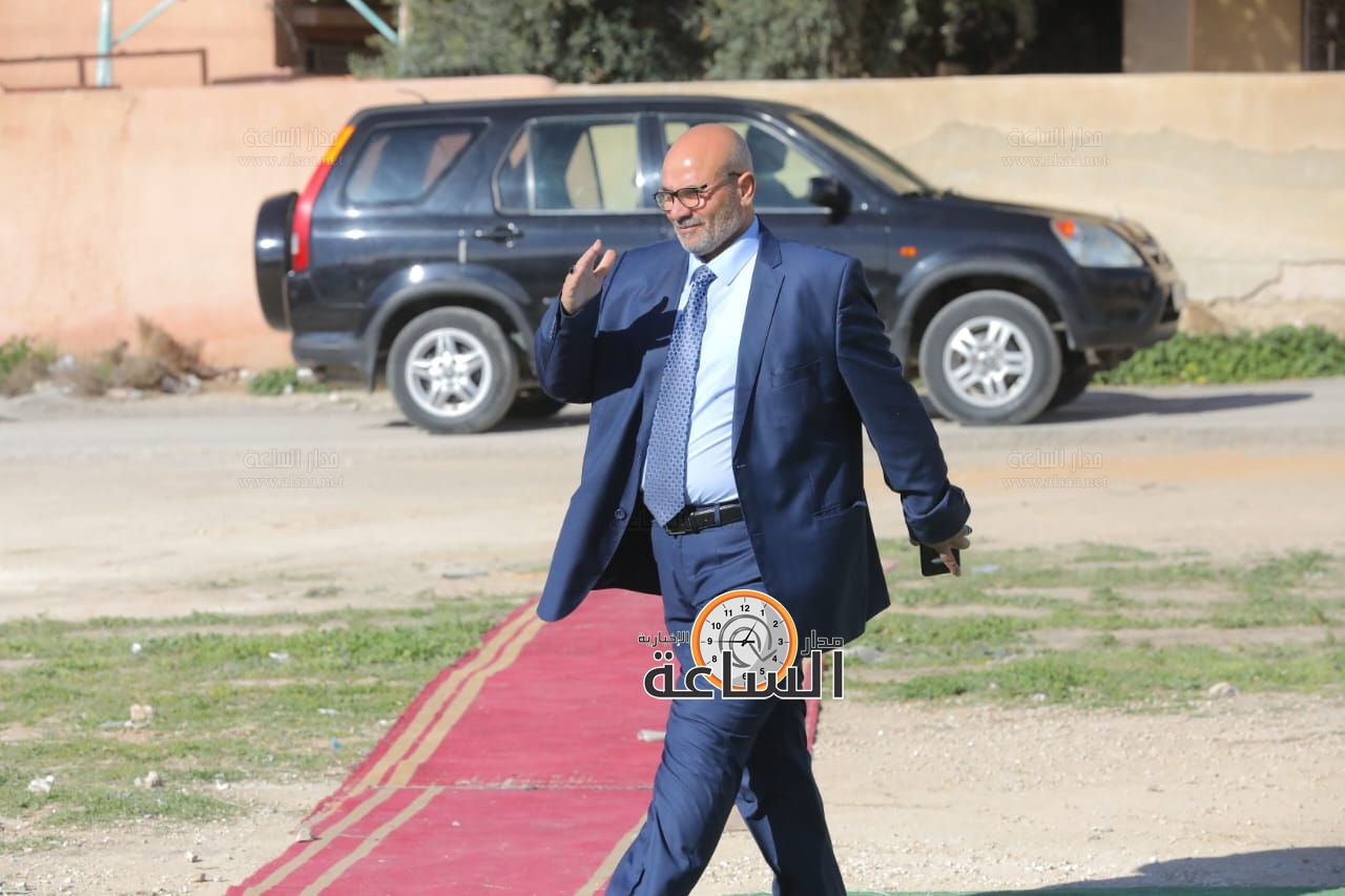 Madar Al-Saa Images 0.7196033089127511