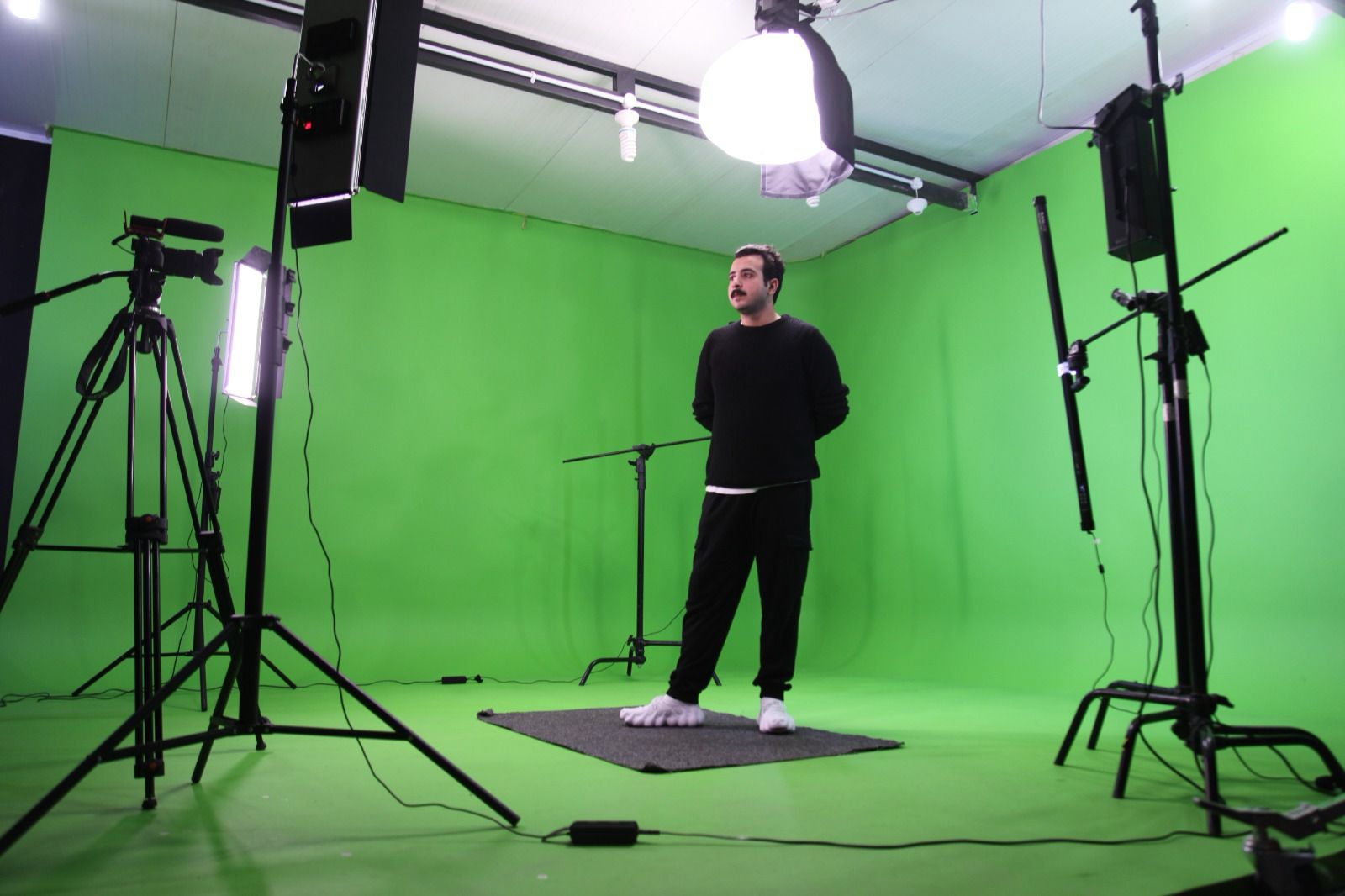 Madar Al-Saa Images 0.8607238416194345