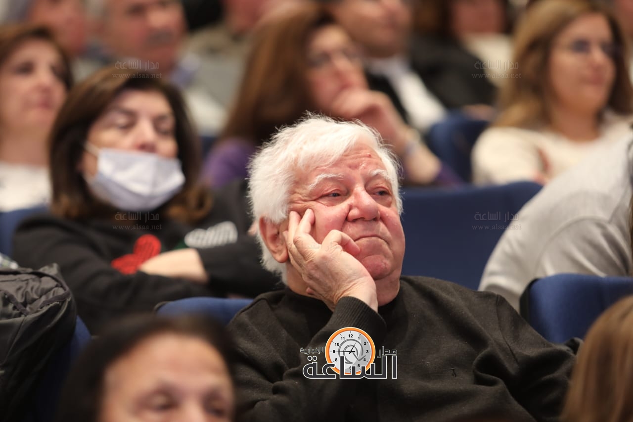 Madar Al-Saa Images 0.7576683555374741