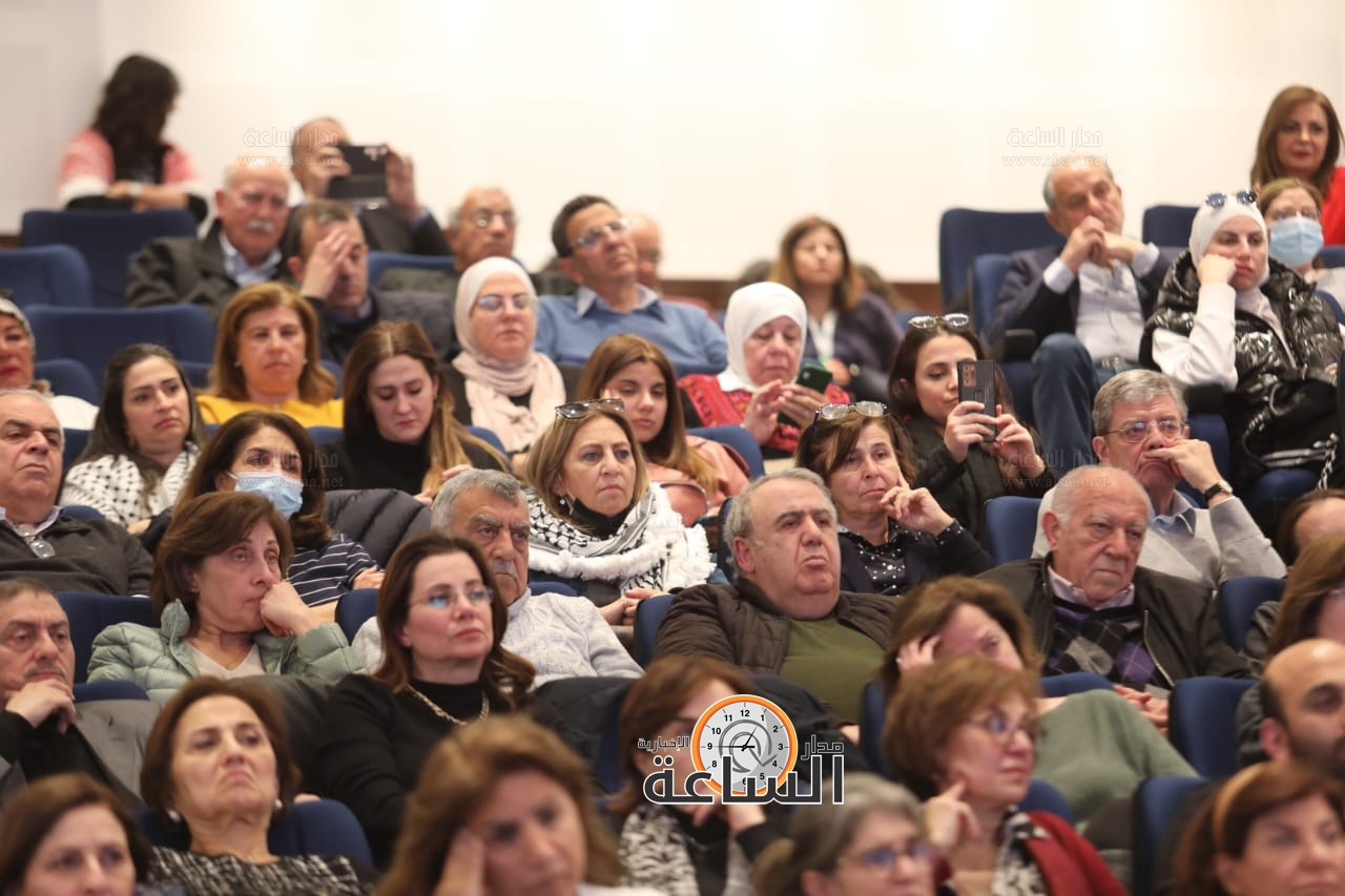 Madar Al-Saa Images 0.4812570057772485