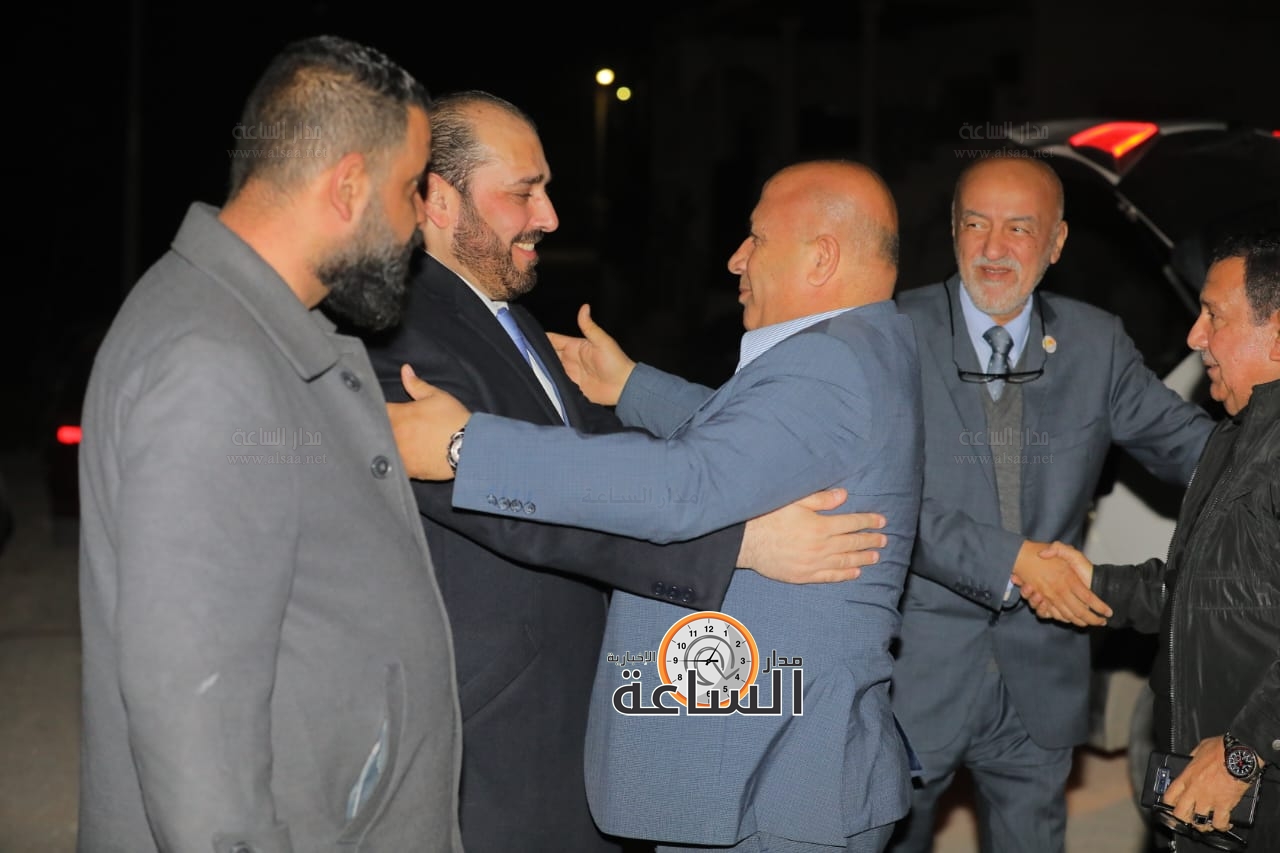 Madar Al-Saa Images 0.7464459286720402