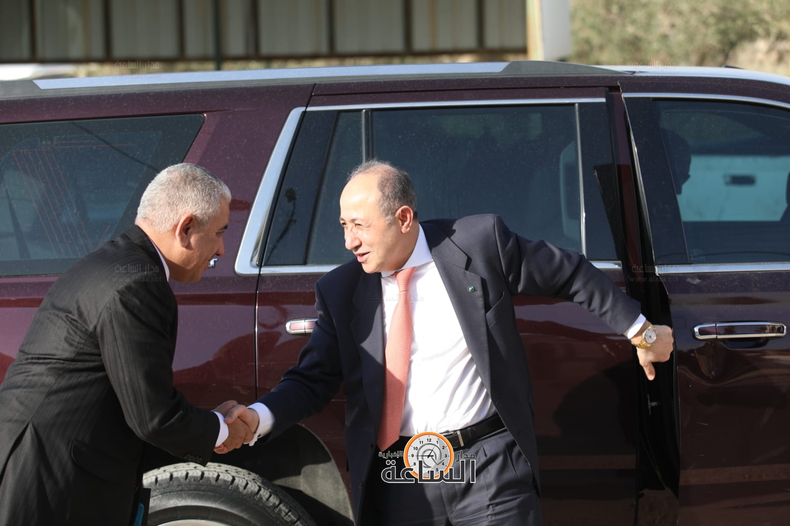 Madar Al-Saa Images 0.8565361732162851