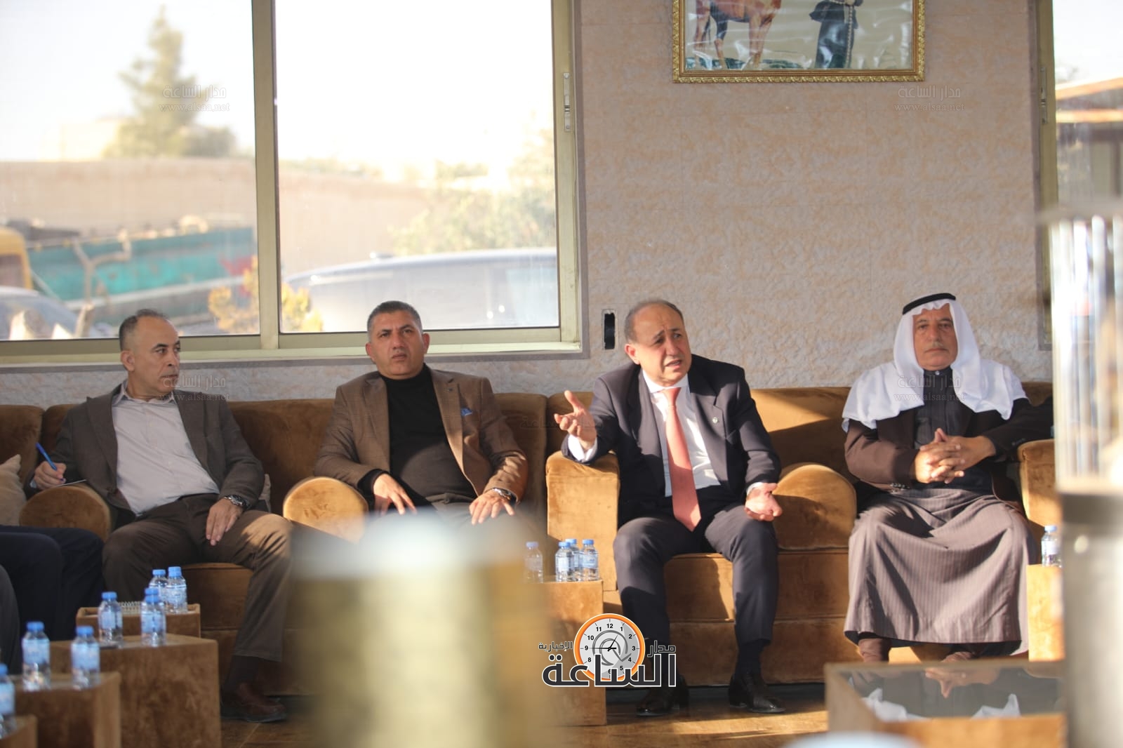 Madar Al-Saa Images 0.7686273891284447