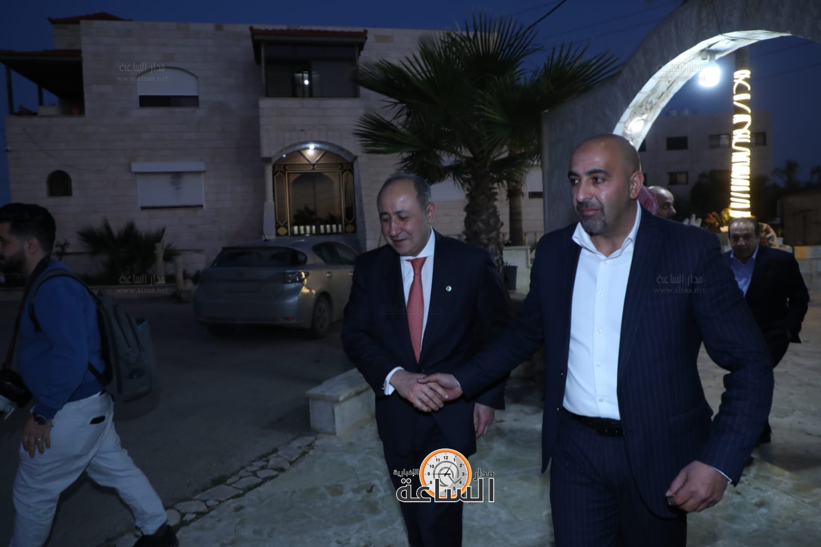 Madar Al-Saa Images 0.2836235464500063